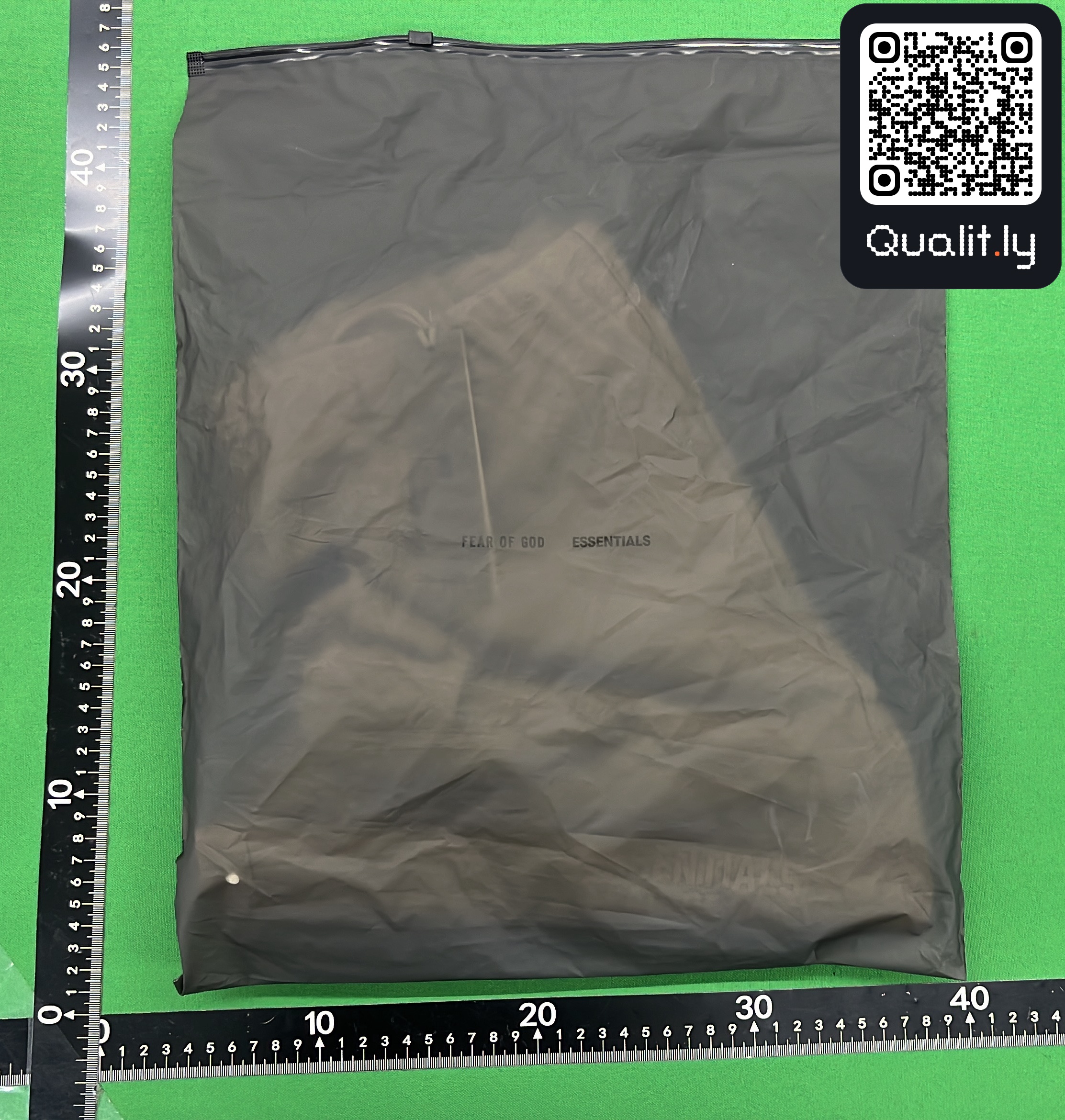Szorty — zdjęcie QC 1 z 4