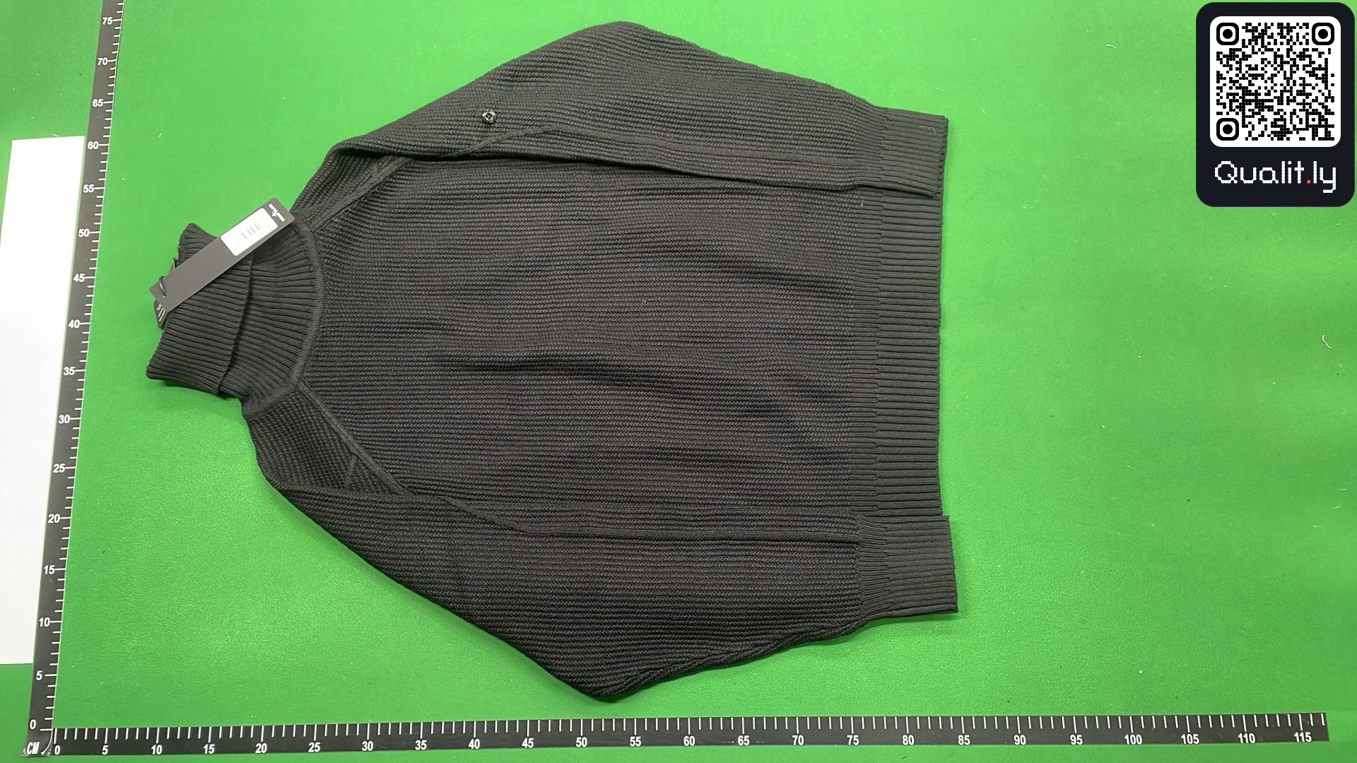 Sweater QC photo 2 of 4