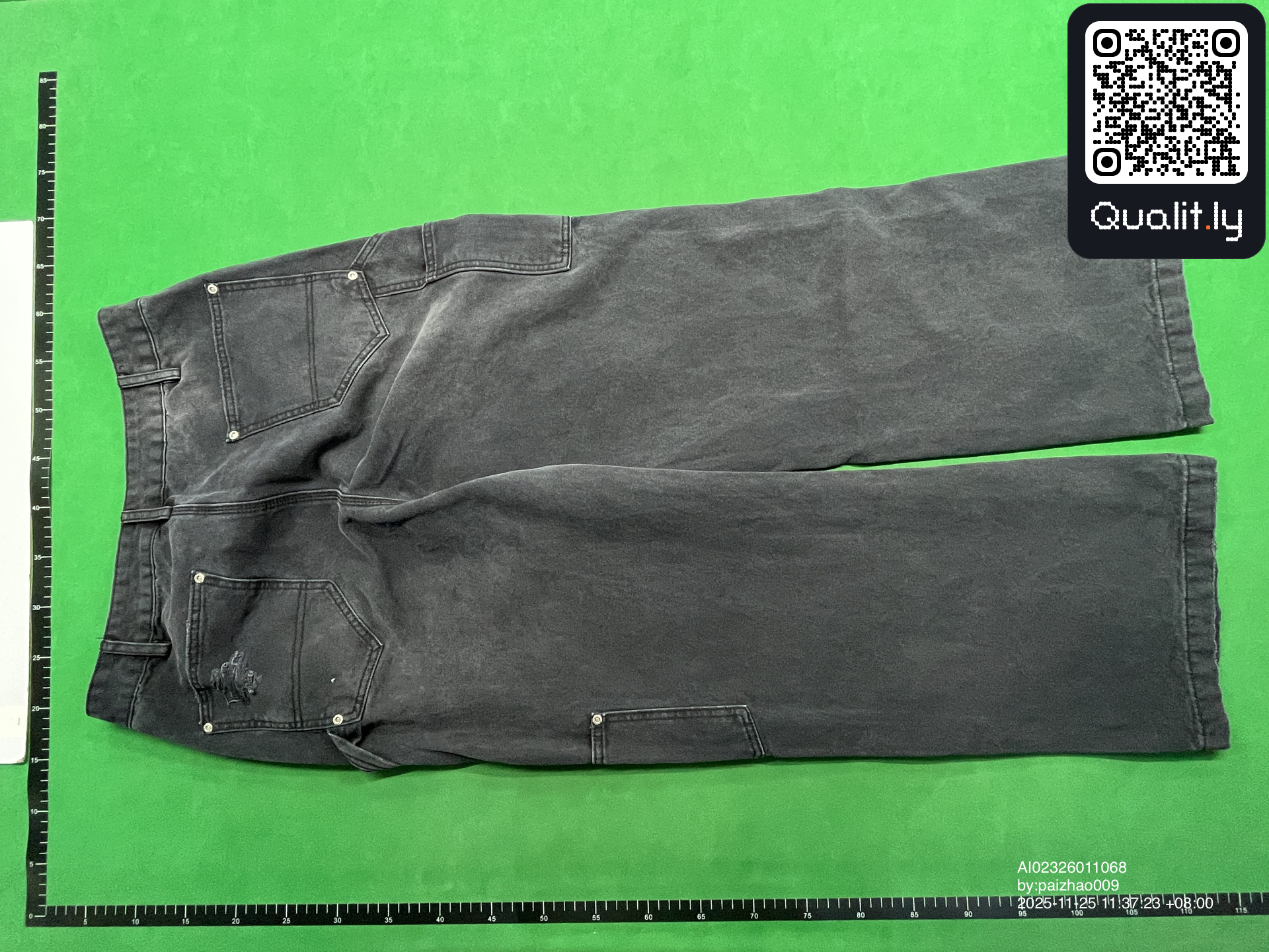 Jeans — QC-foto 2 av 16