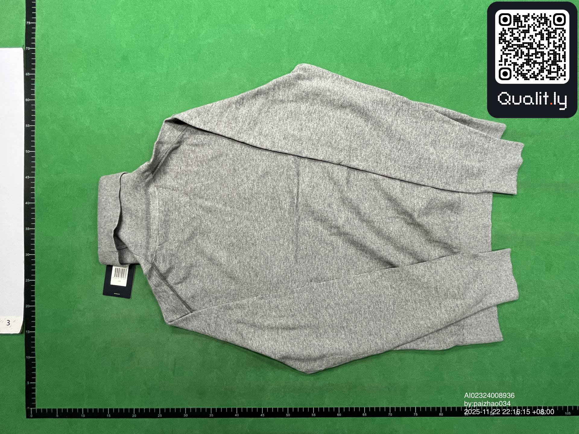 Sweater QC photo 2 of 34
