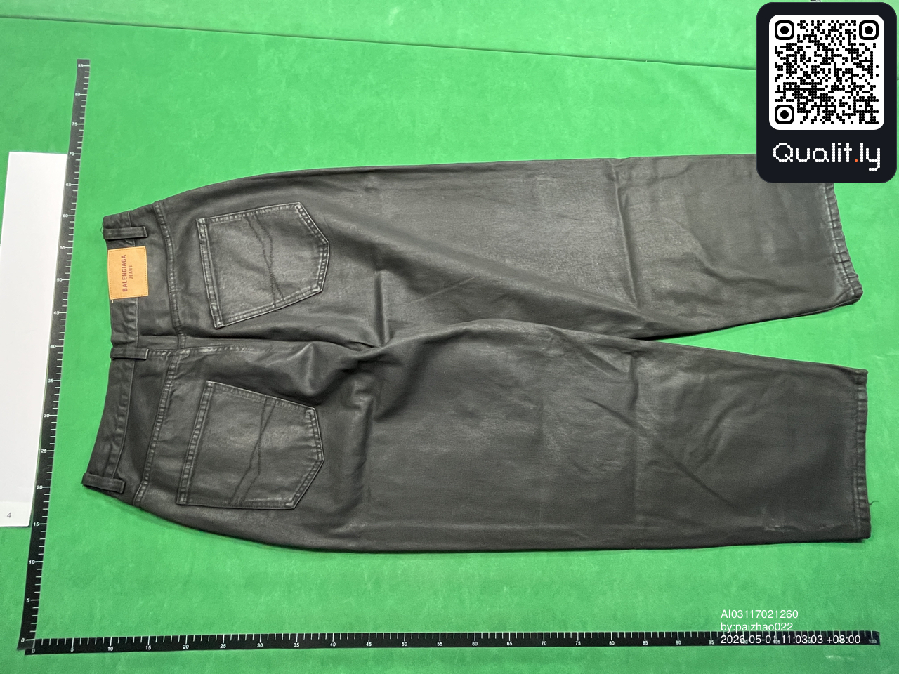 Pants QC photo 2 of 42