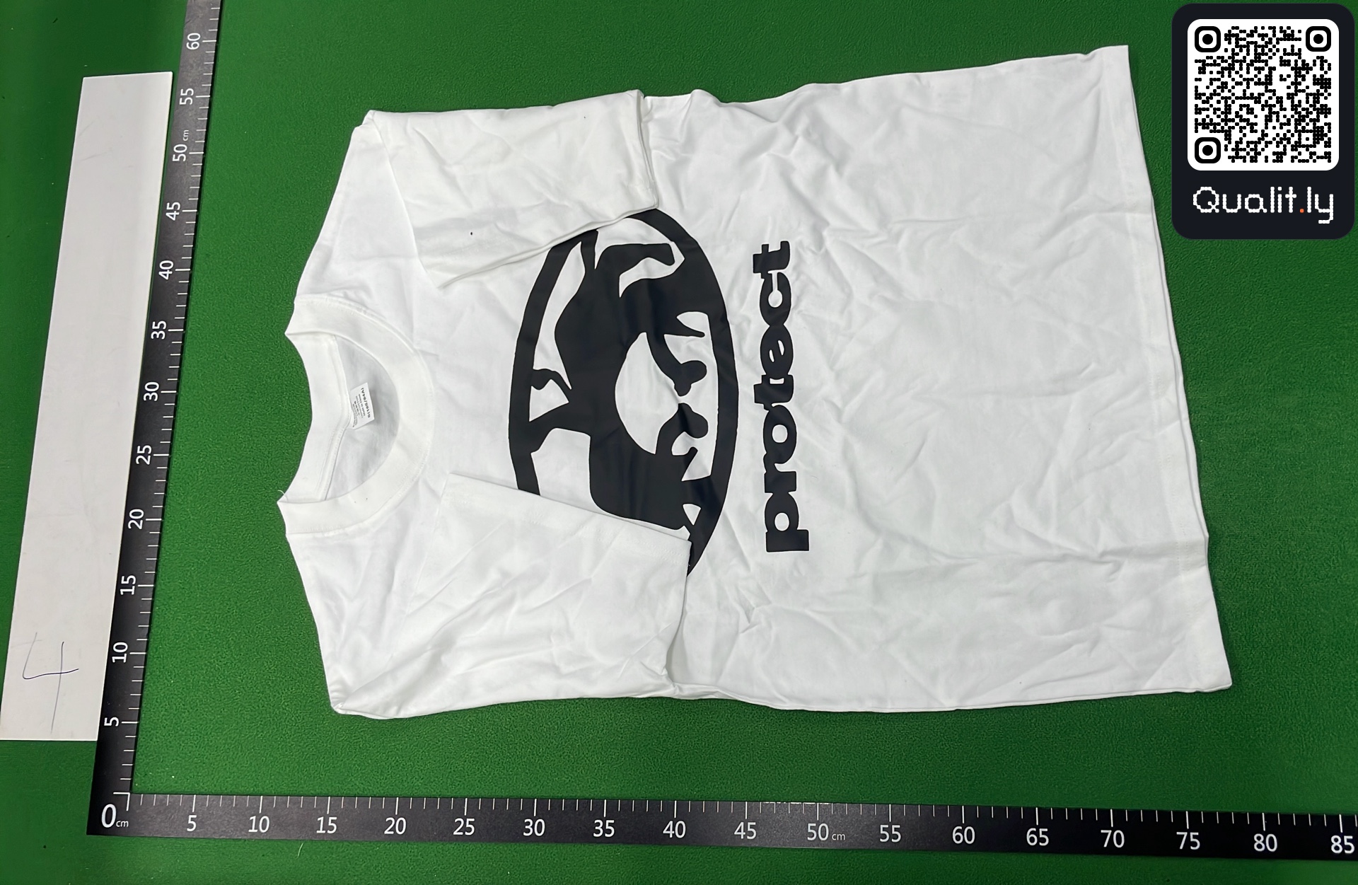T-Shirt — QC-Foto 2 von 12