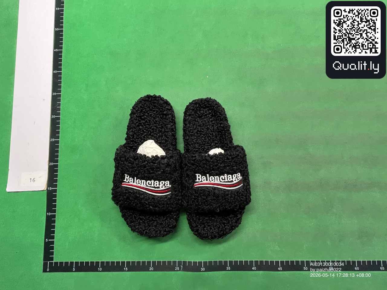Slides QC photo 1 of 5