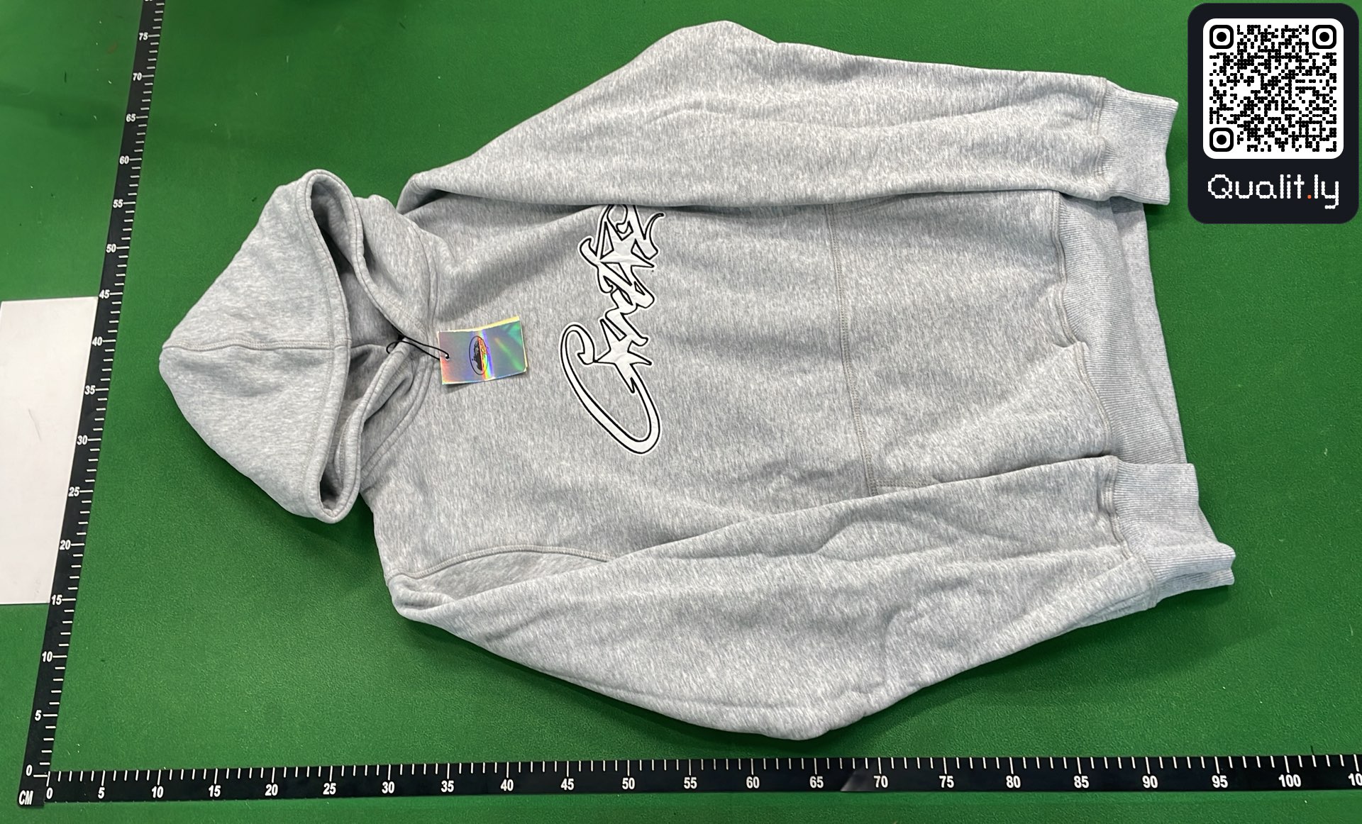 Hoodie QC photo 2 of 16