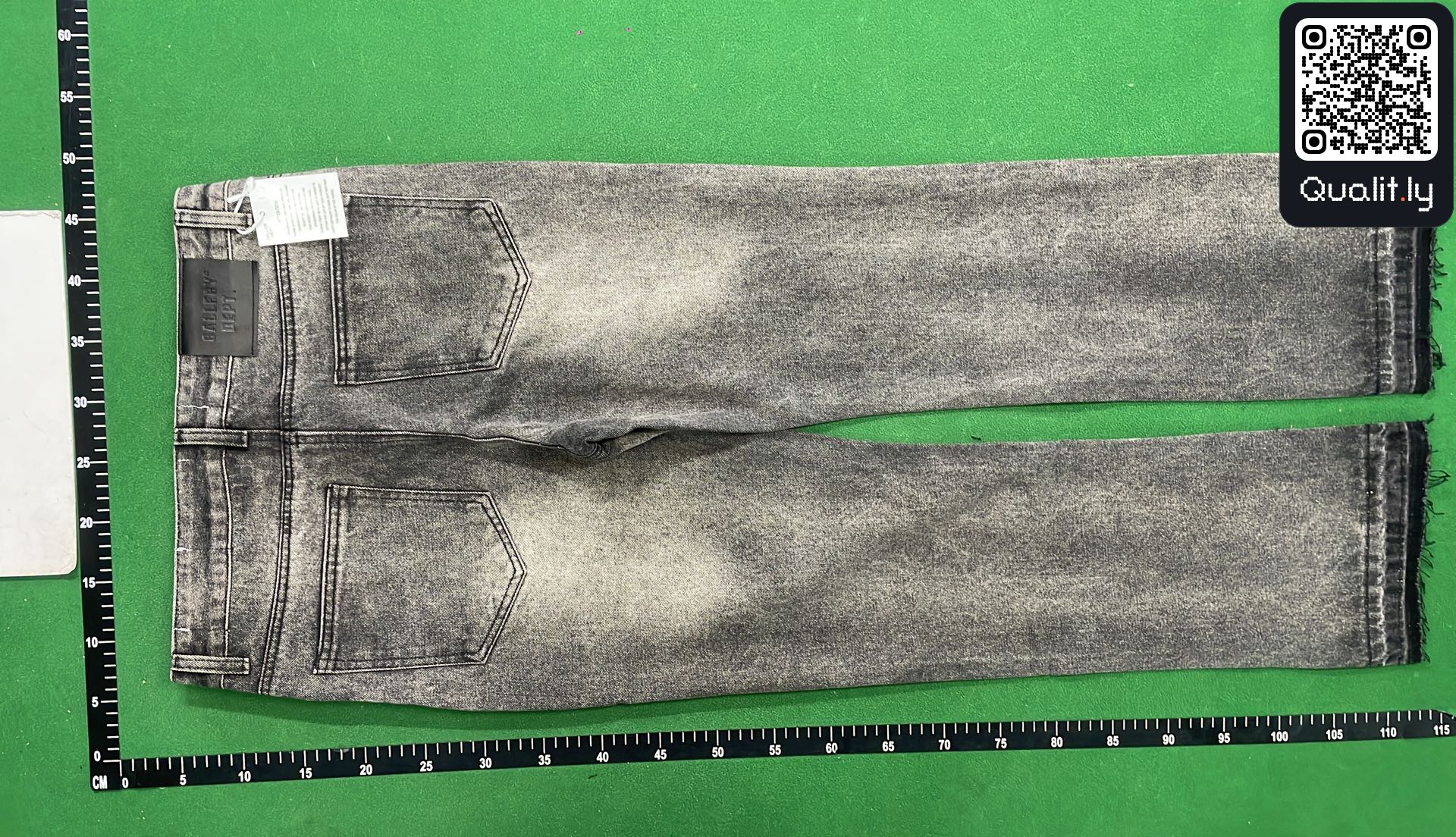 Jean — photo QC 3 sur 8