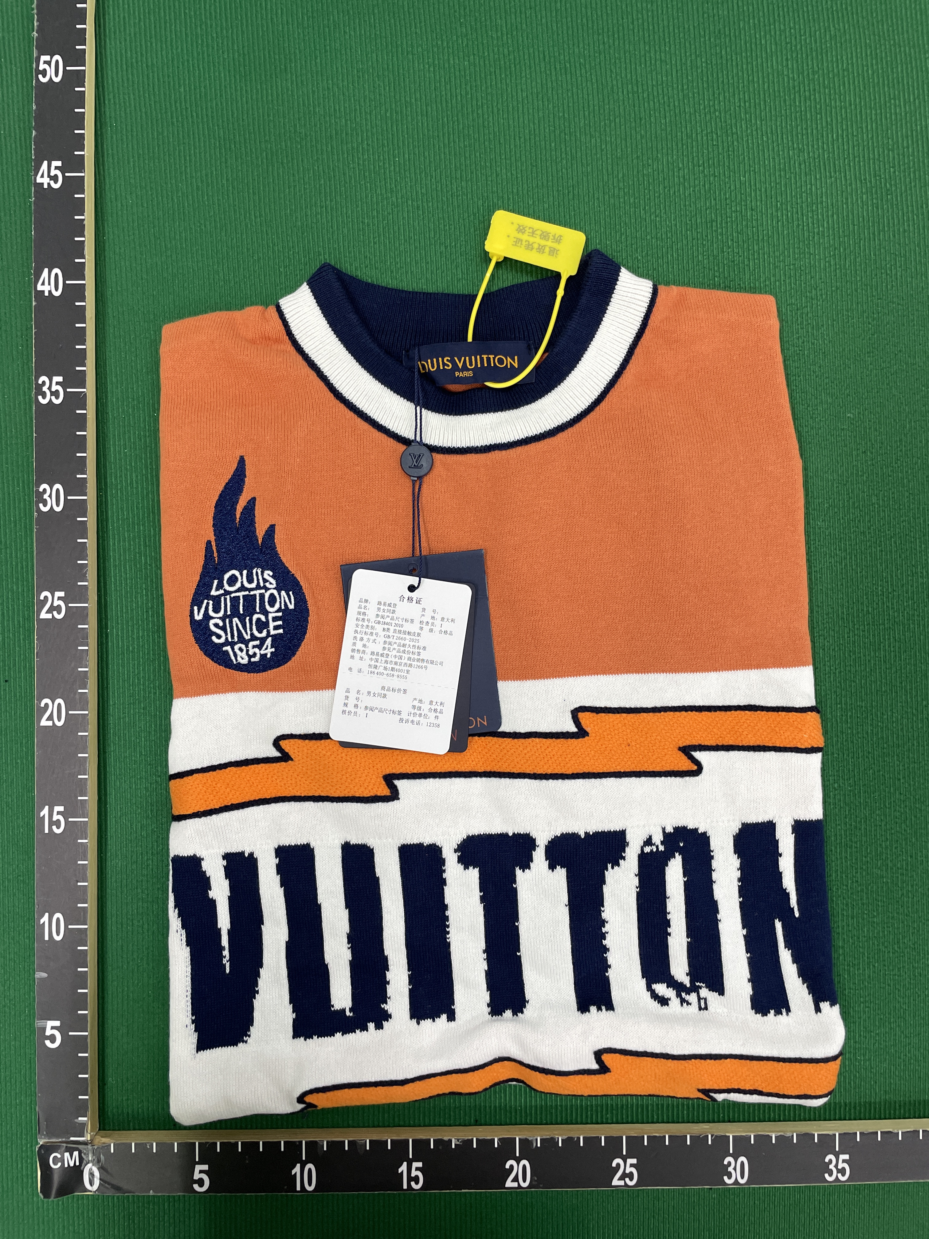 T-shirt — foto QC 1 di 95