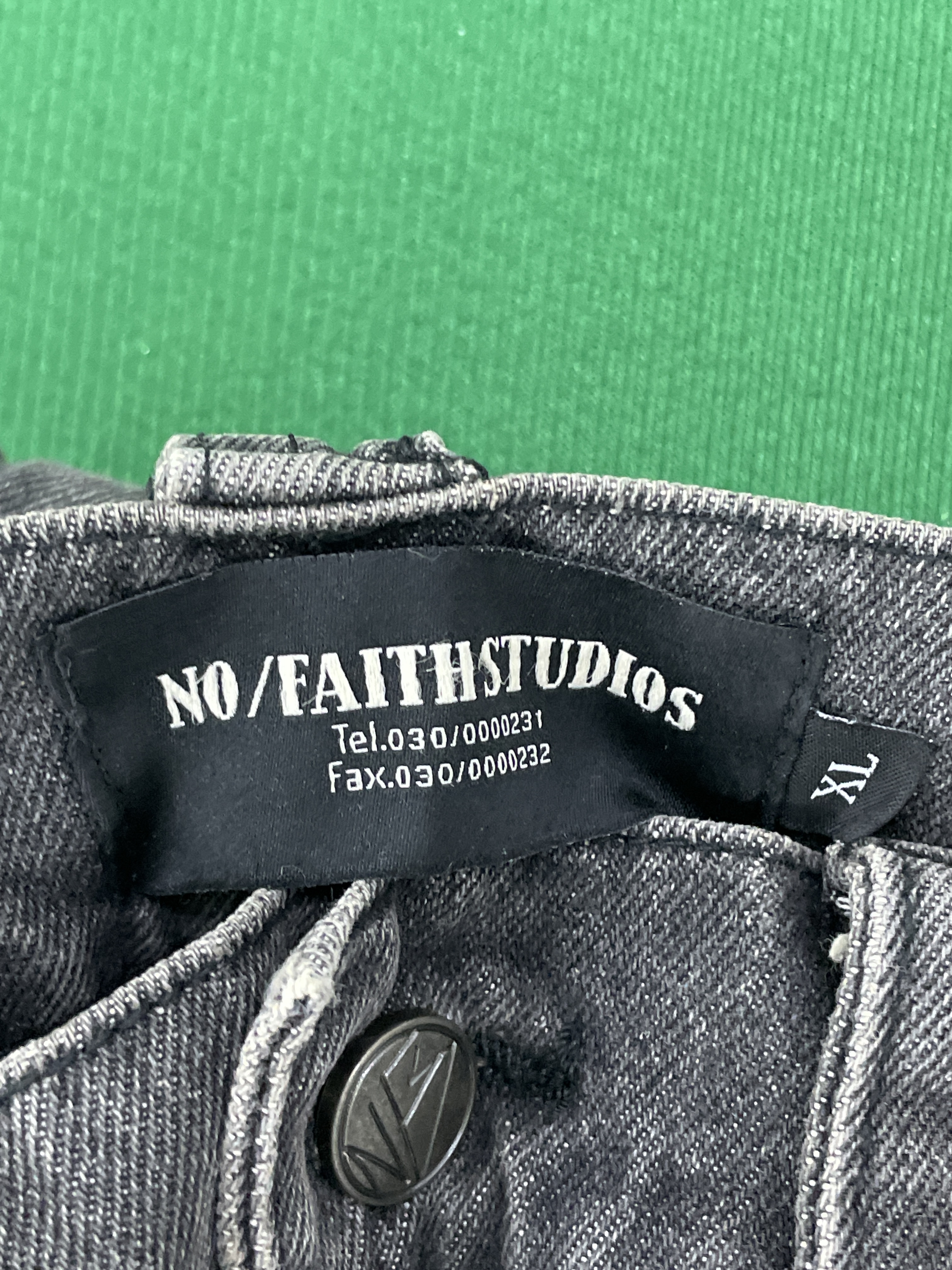 Jeans — QC-foto 2 av 9