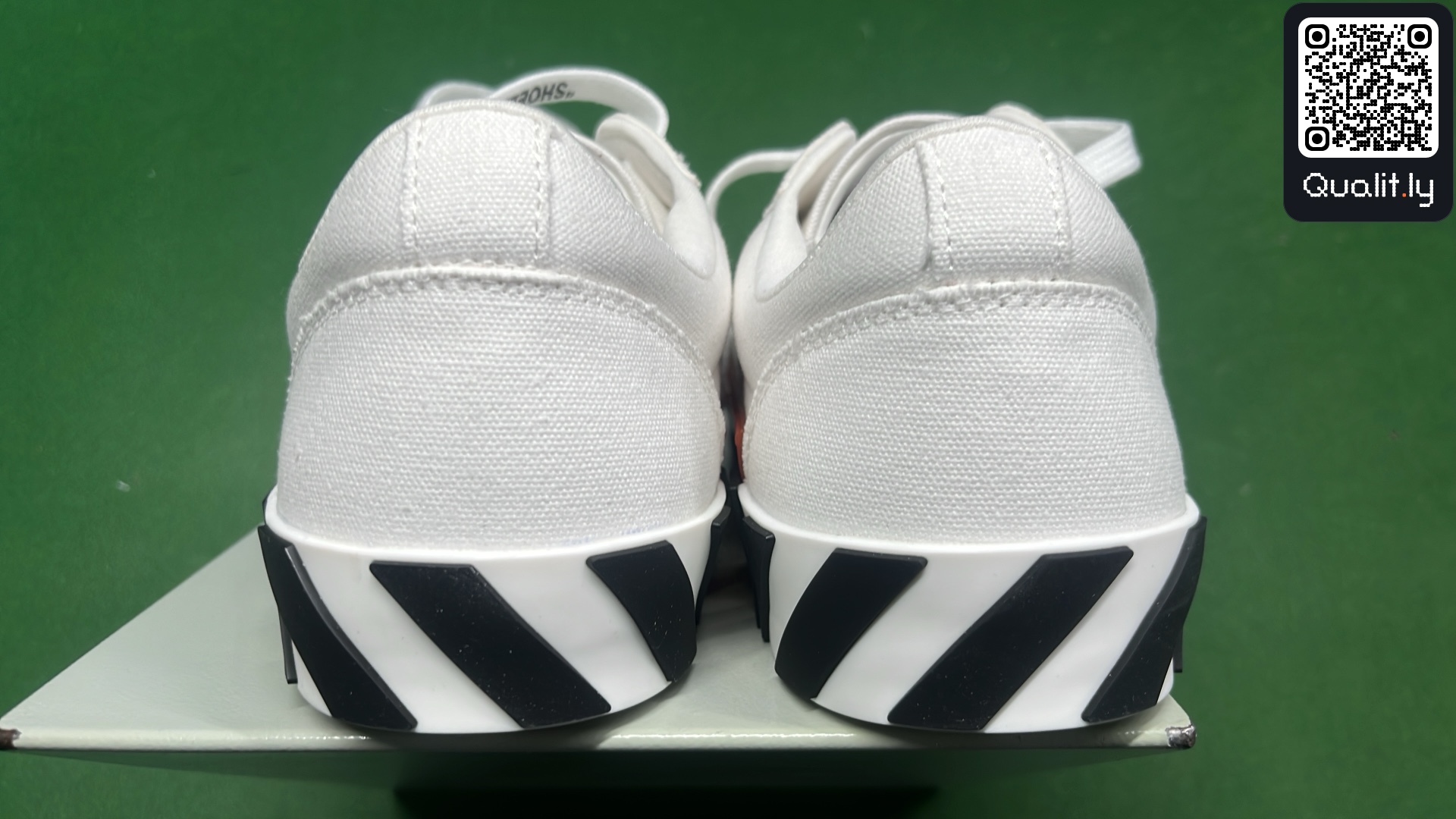 Sneakers QC photo 3 of 26