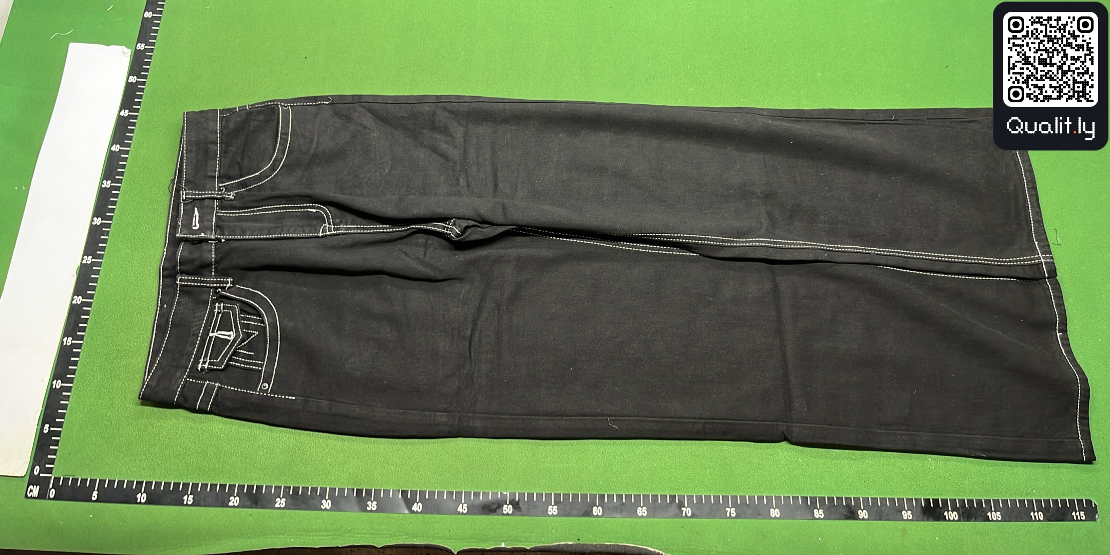 Jeans QC photo 3 of 36