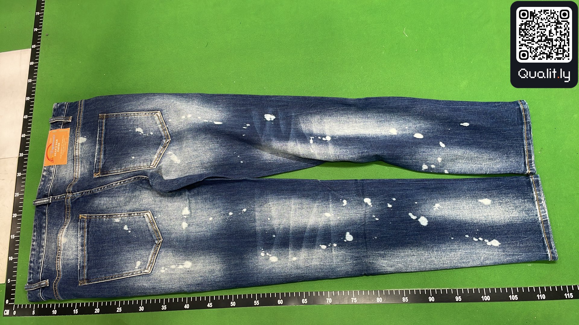 Jeans — QC-foto 3 van 4