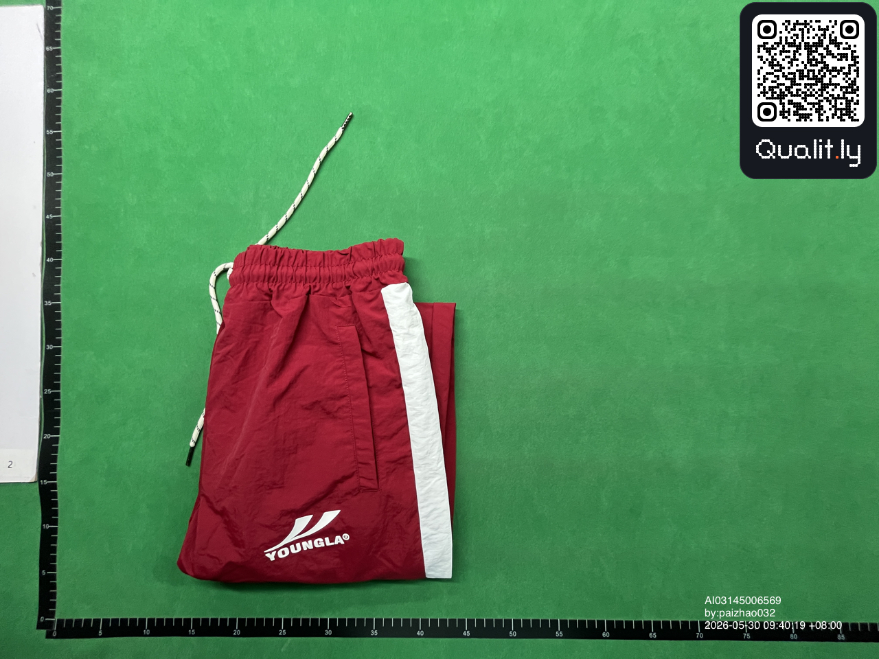 Pantalon — photo QC 1 sur 18