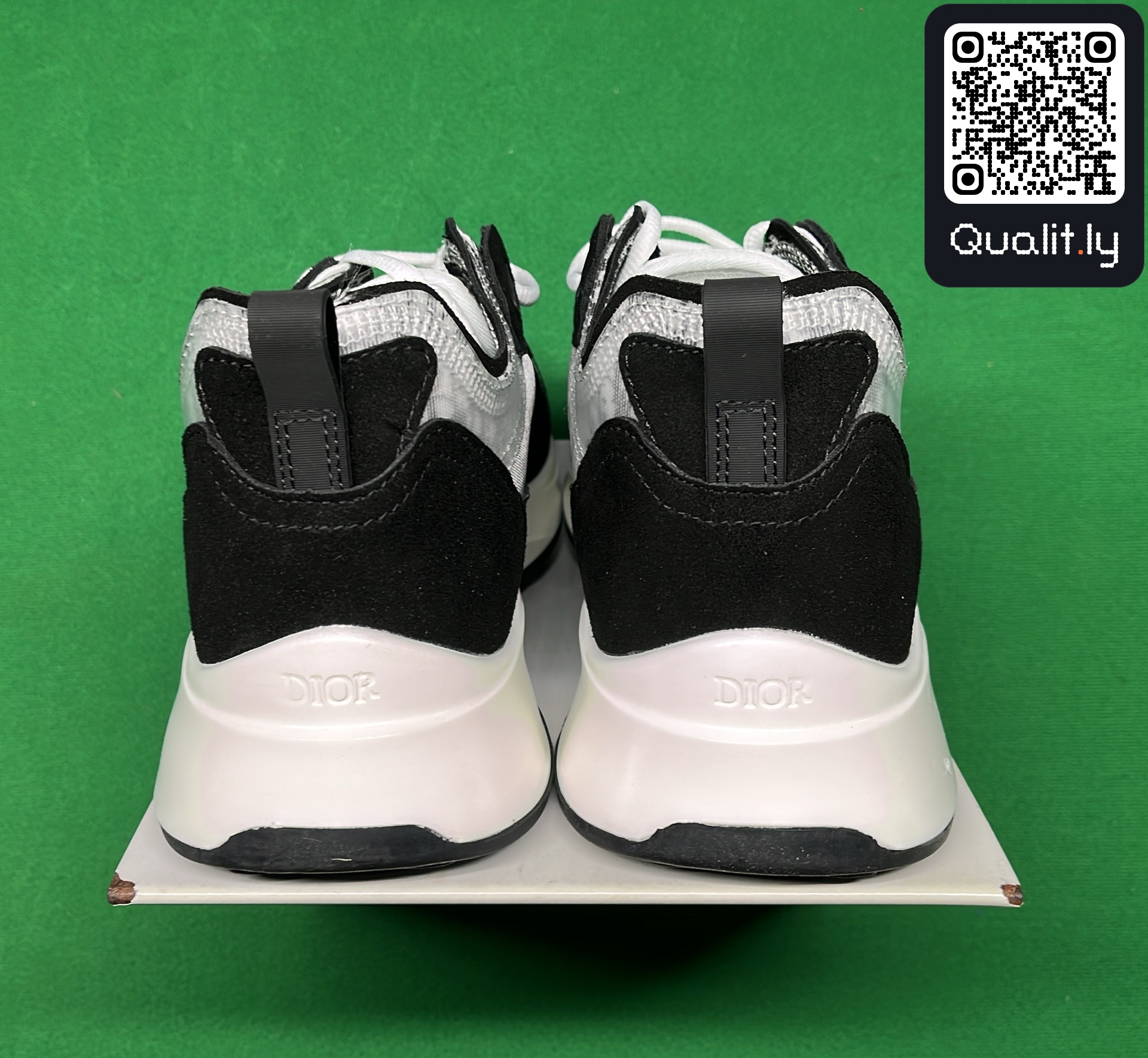 Sneakers — QC-foto 3 av 6