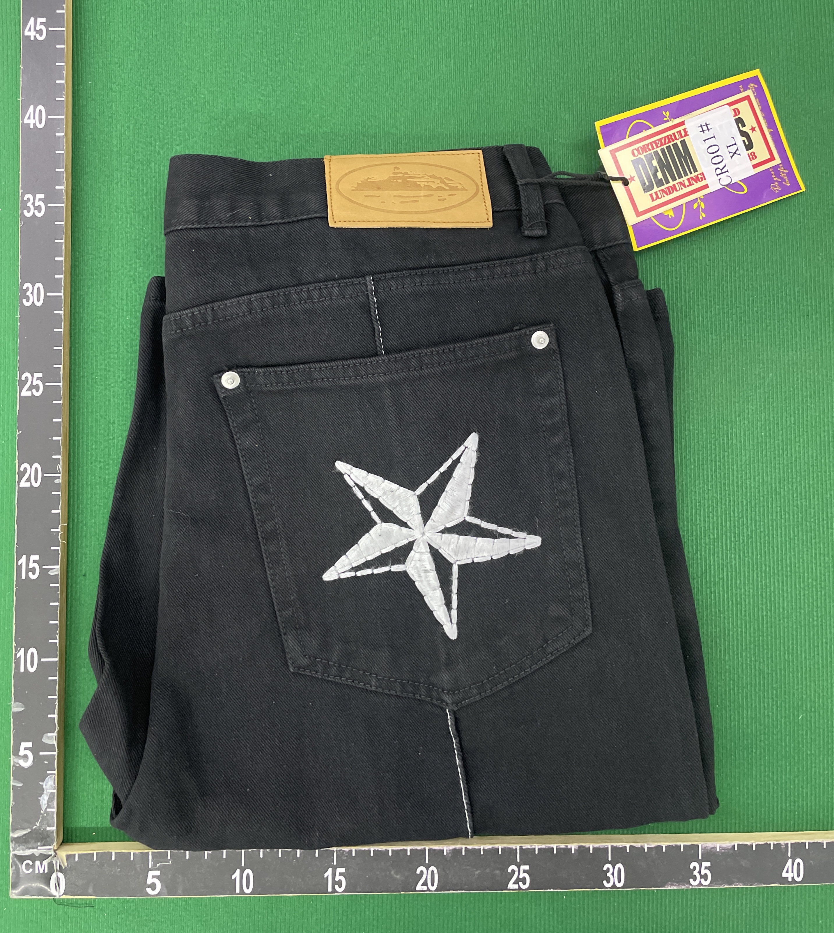 Jeans QC photo 1 of 56