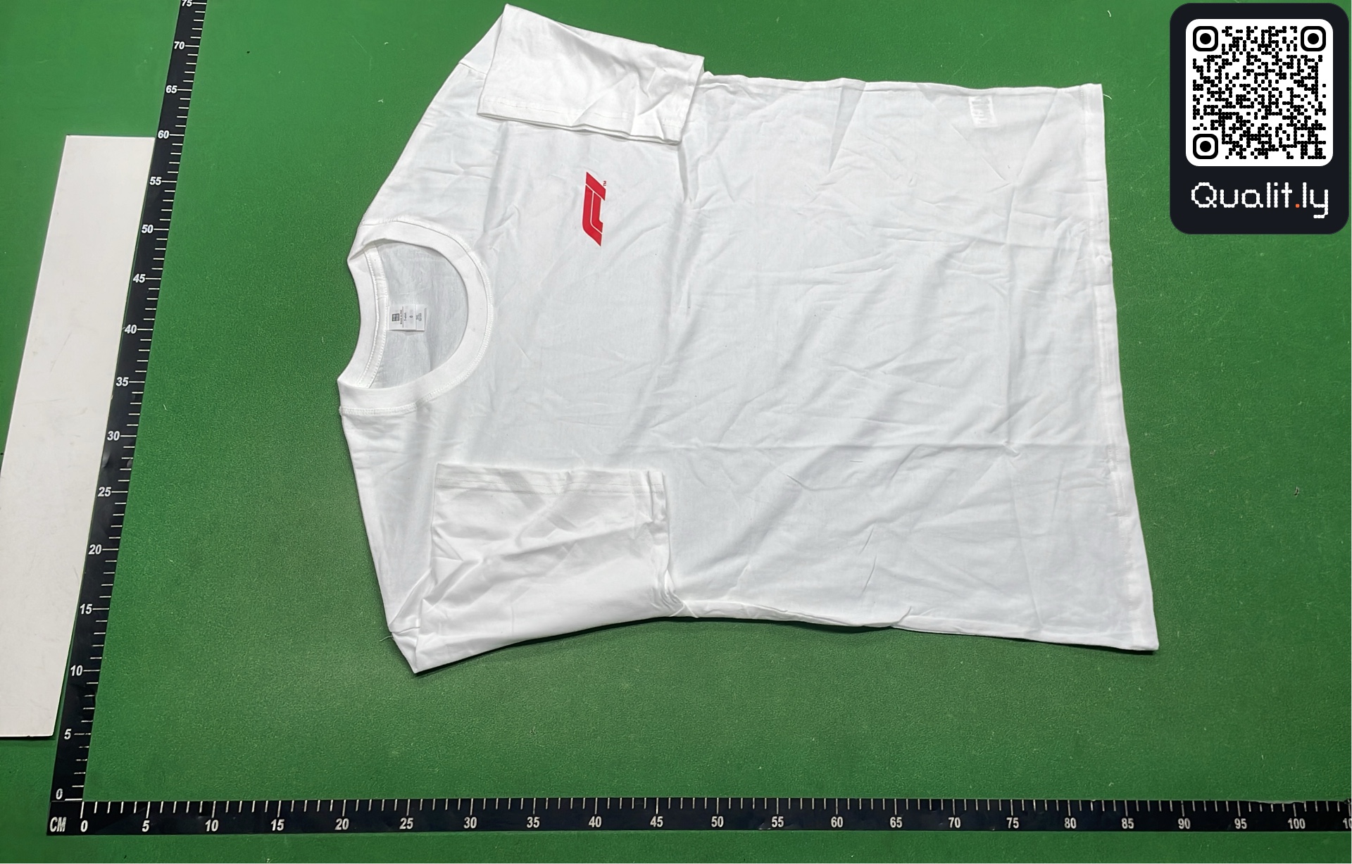 T-shirt — photo QC 2 sur 4