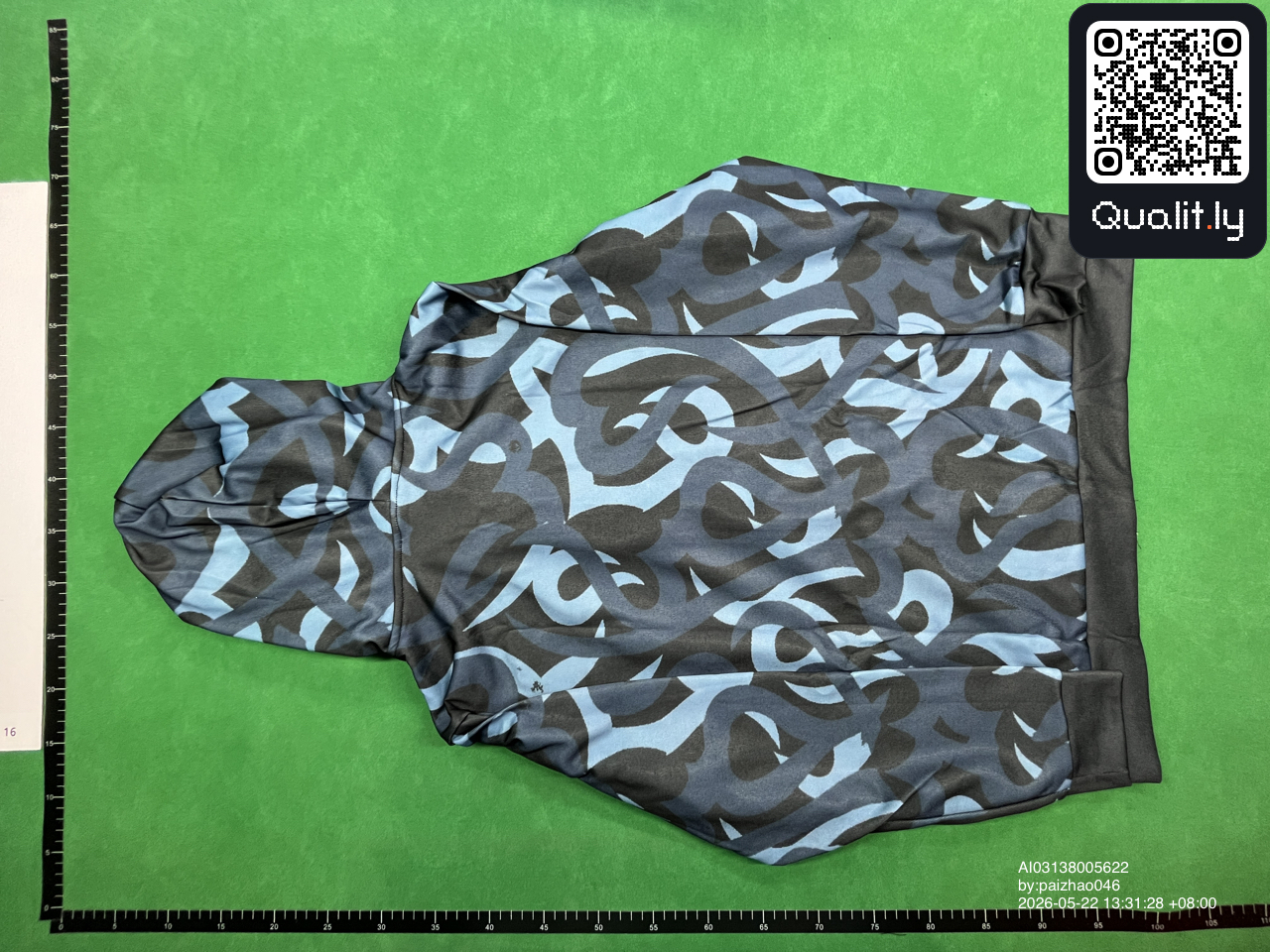 Hoodie QC photo 2 of 4