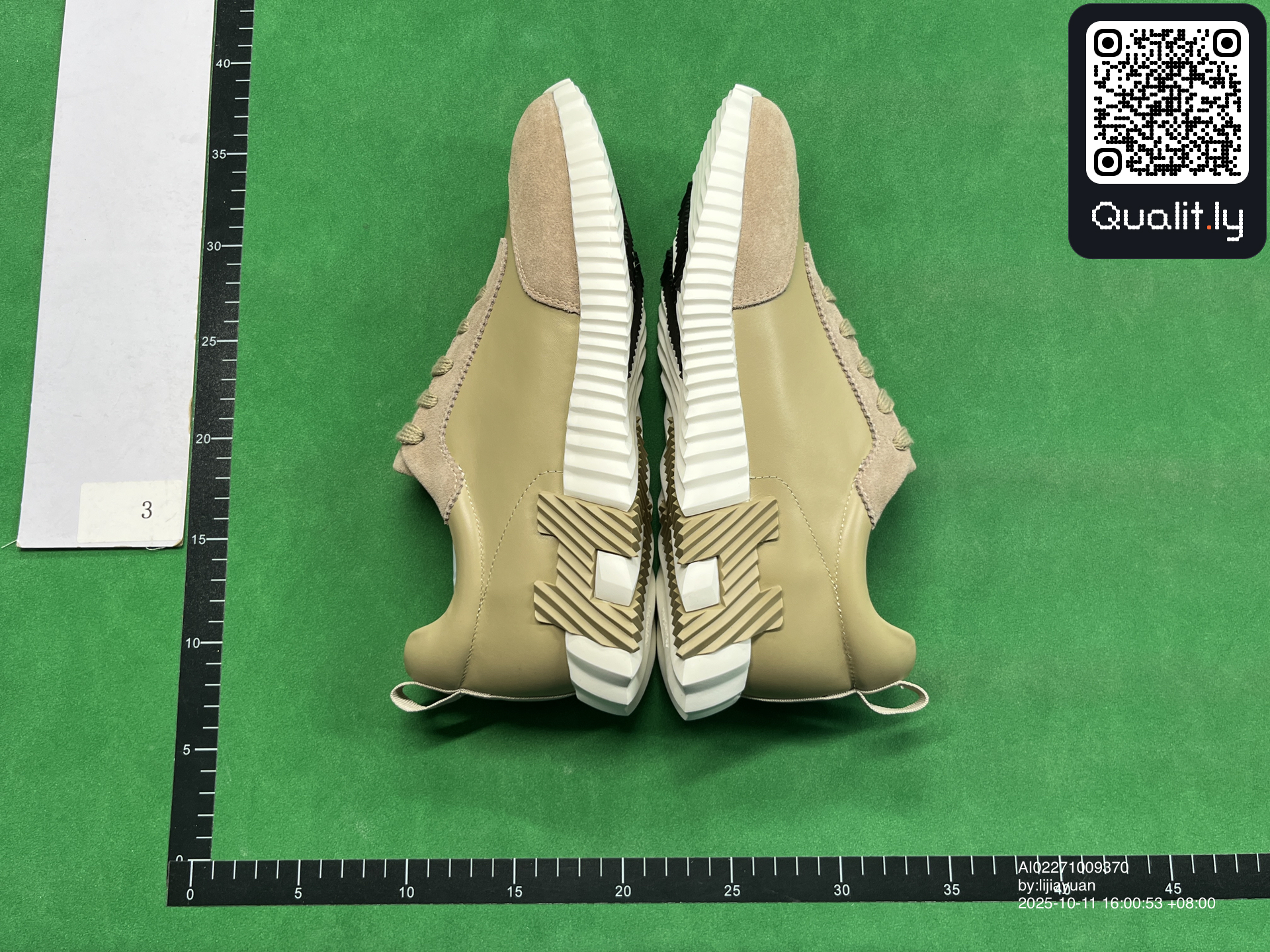 Sneakers — QC-foto 2 av 104