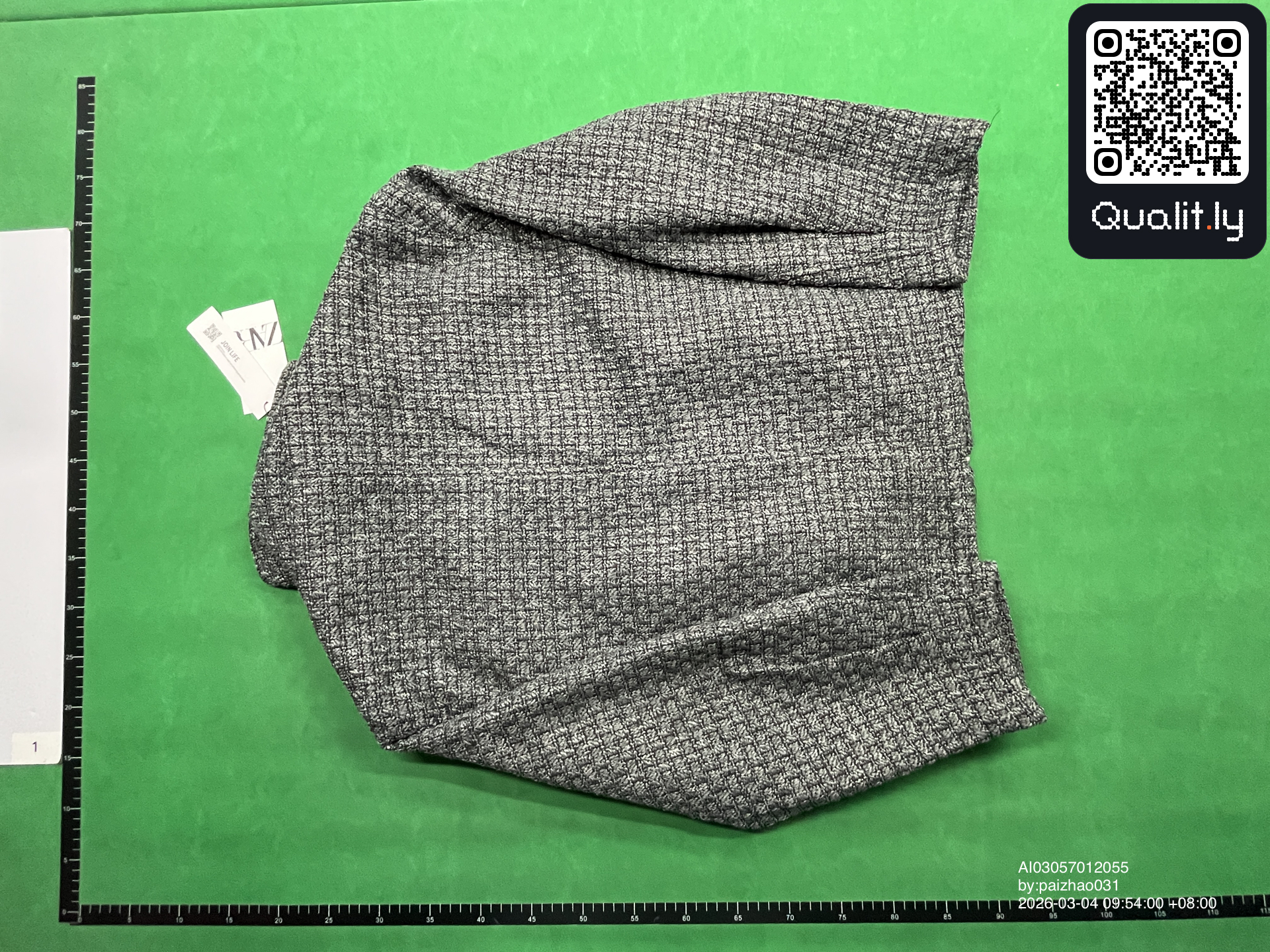 Chaqueta — foto QC 2 de 4