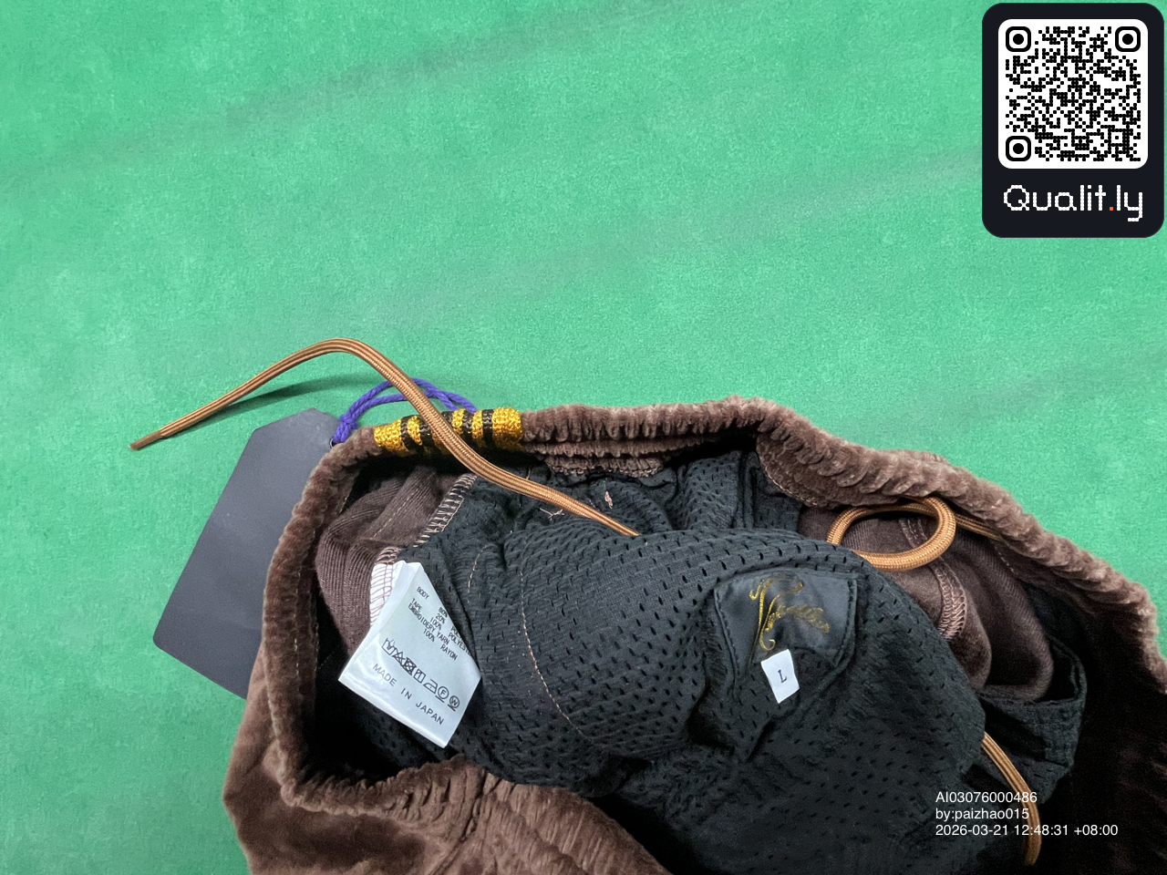 Pantaloni — fotografie QC 1 din 14