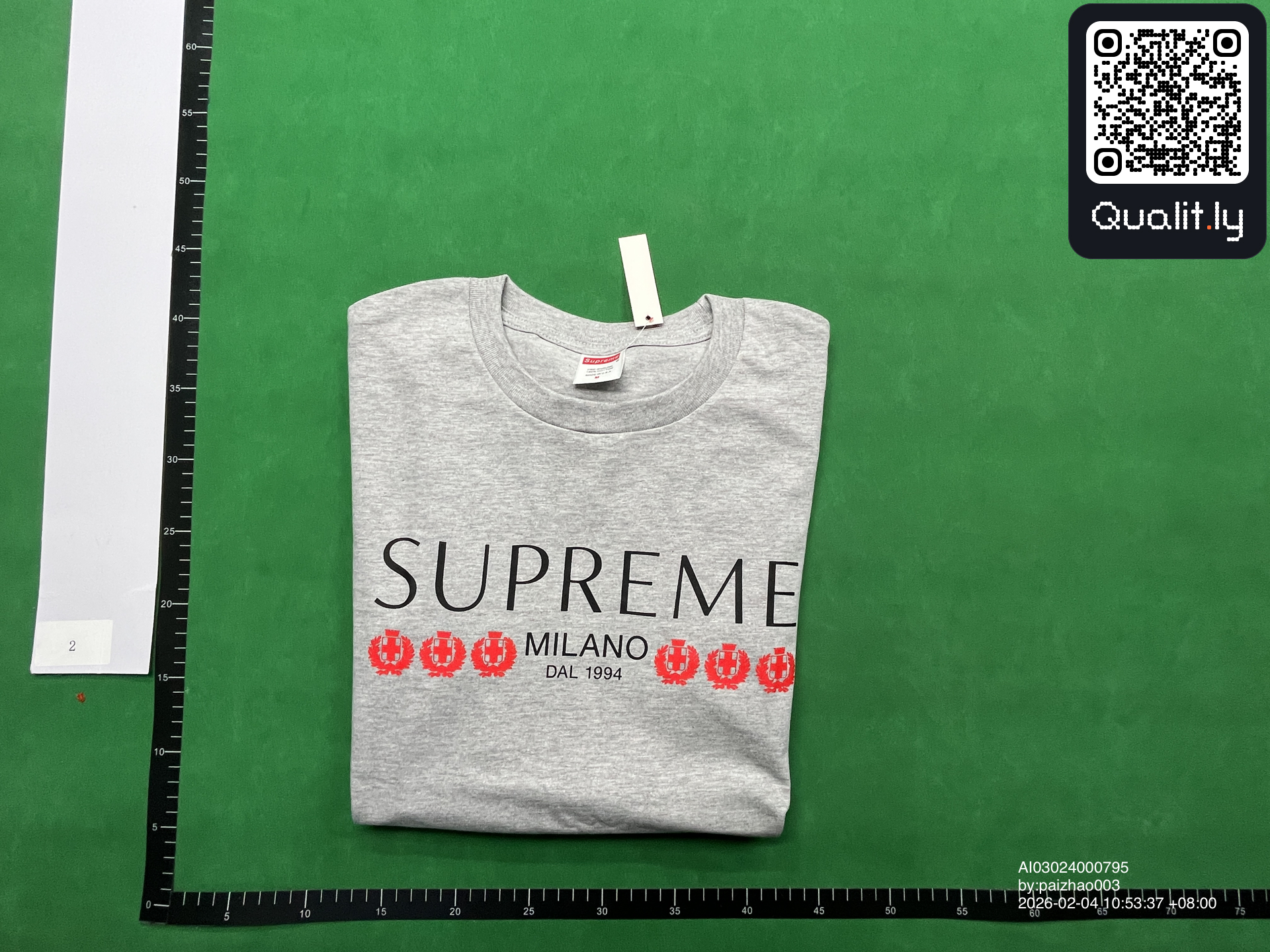 T-shirt — foto QC 1 di 8