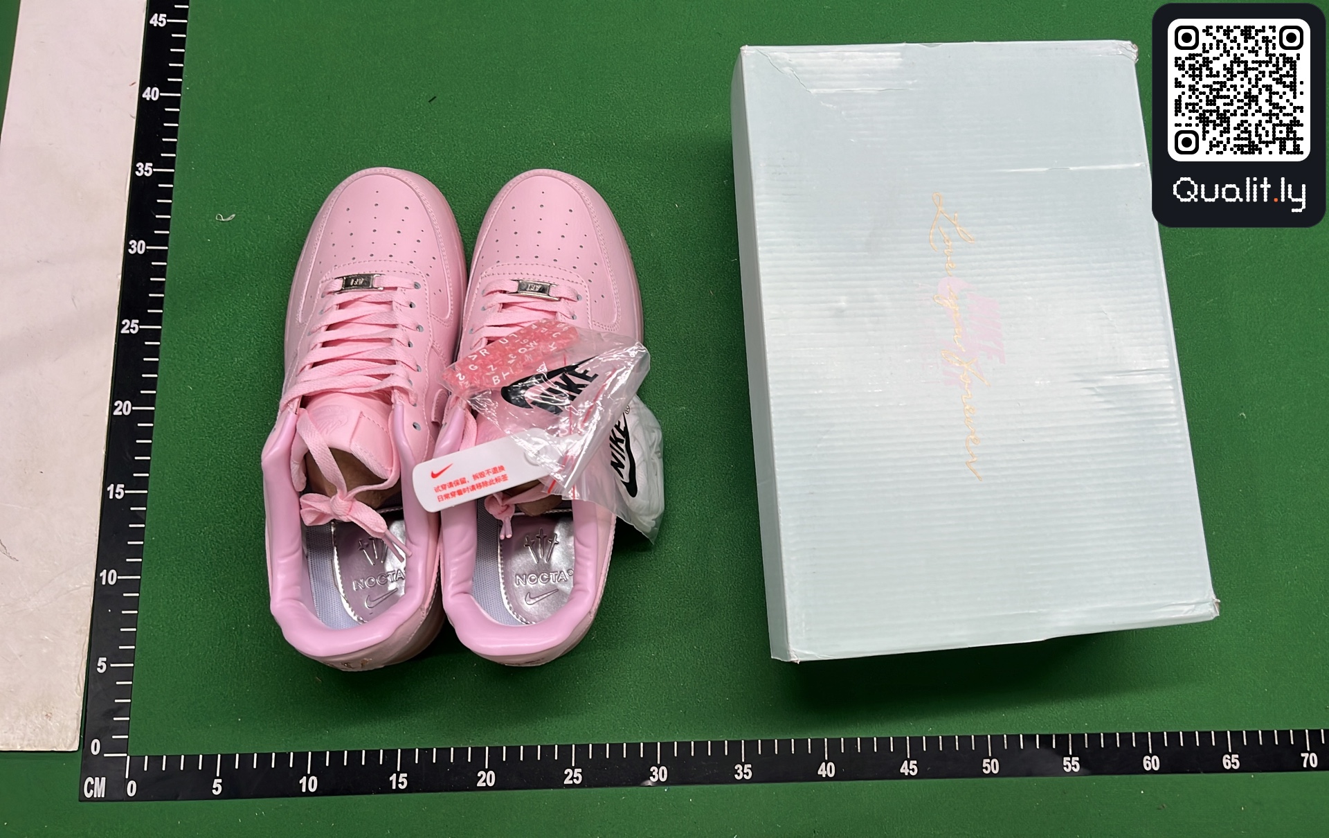 Sneakers QC photo 1 of 12