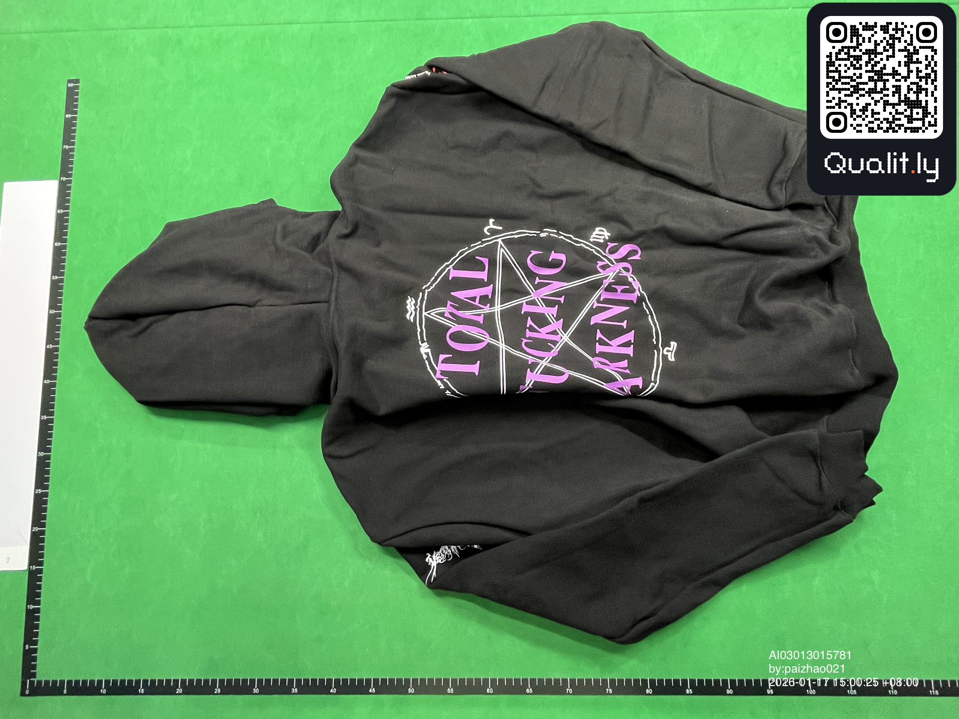Hoodie QC photo 2 of 8