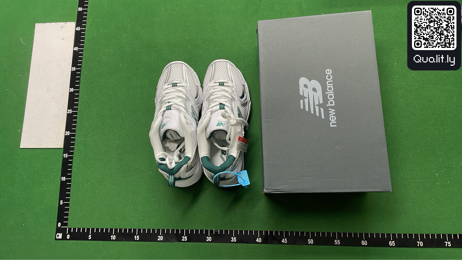 Slides QC photo 1 of 91