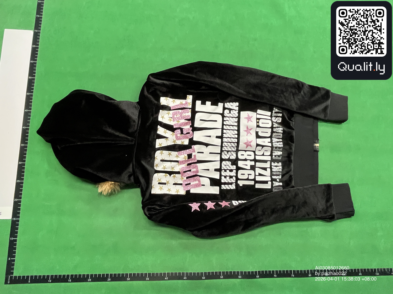 Hoodie — QC-foto 2 av 4