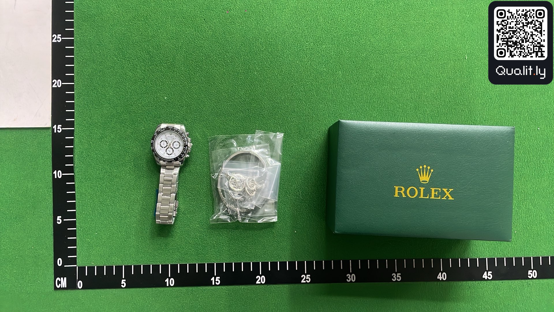 Montre — photo QC 3 sur 17