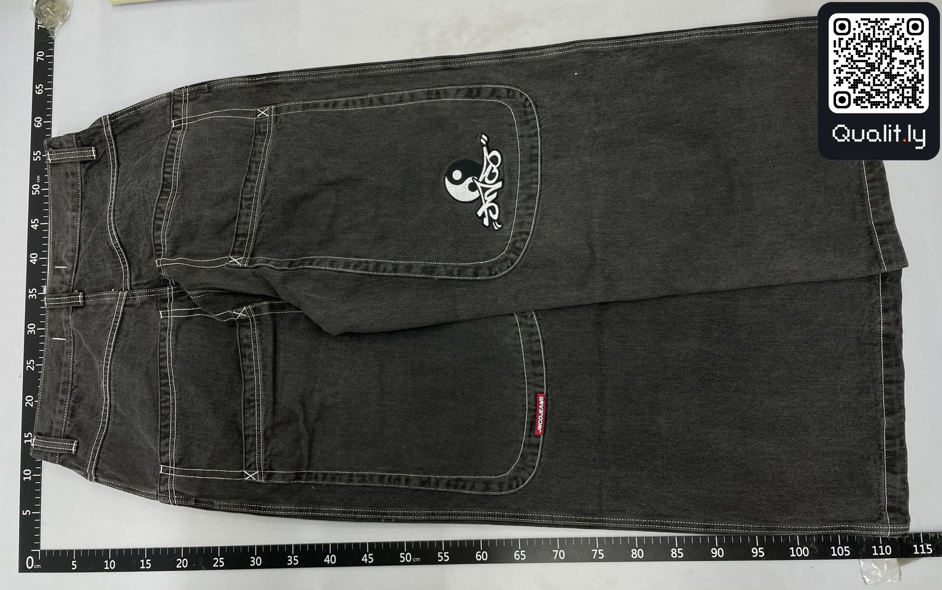 Jeans — QC-Foto 1 von 42