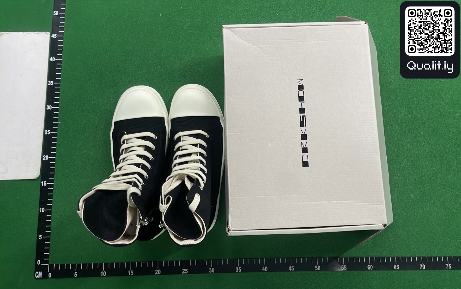 Sneakers — QC-foto 1 av 22