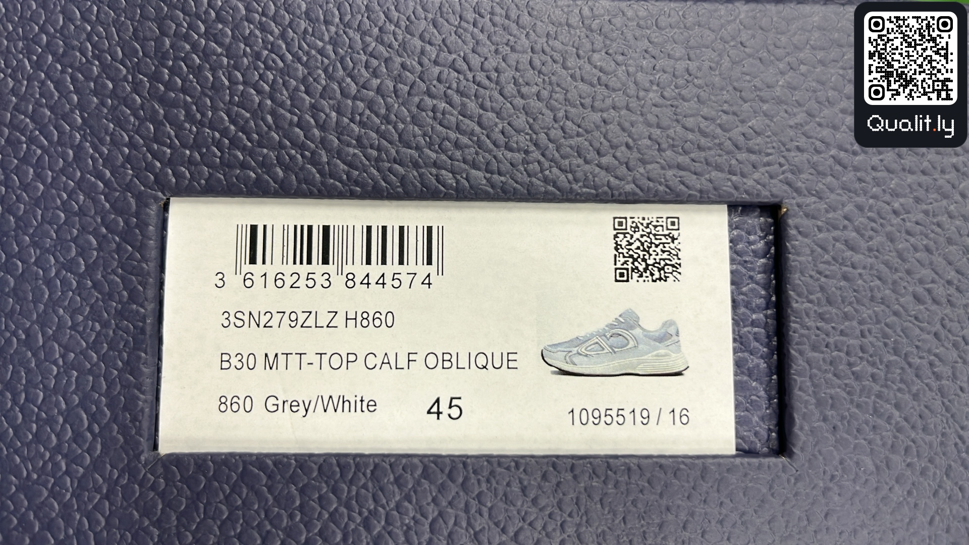 Sneakers — foto QC 2 di 6