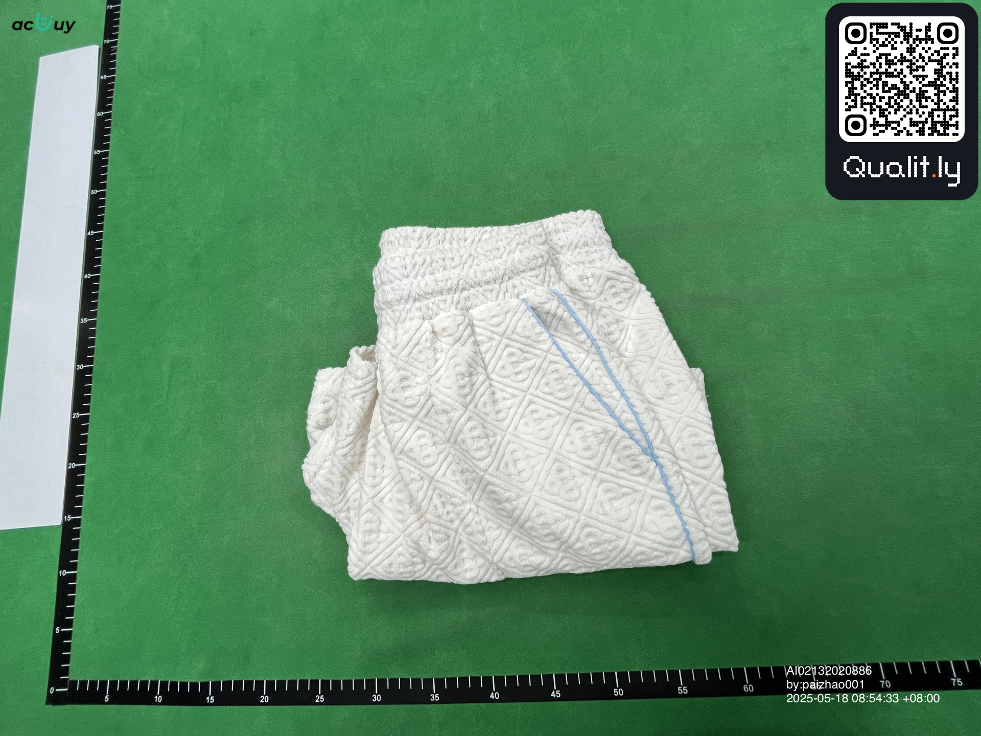 Pantaloni scurți — fotografie QC 1 din 28