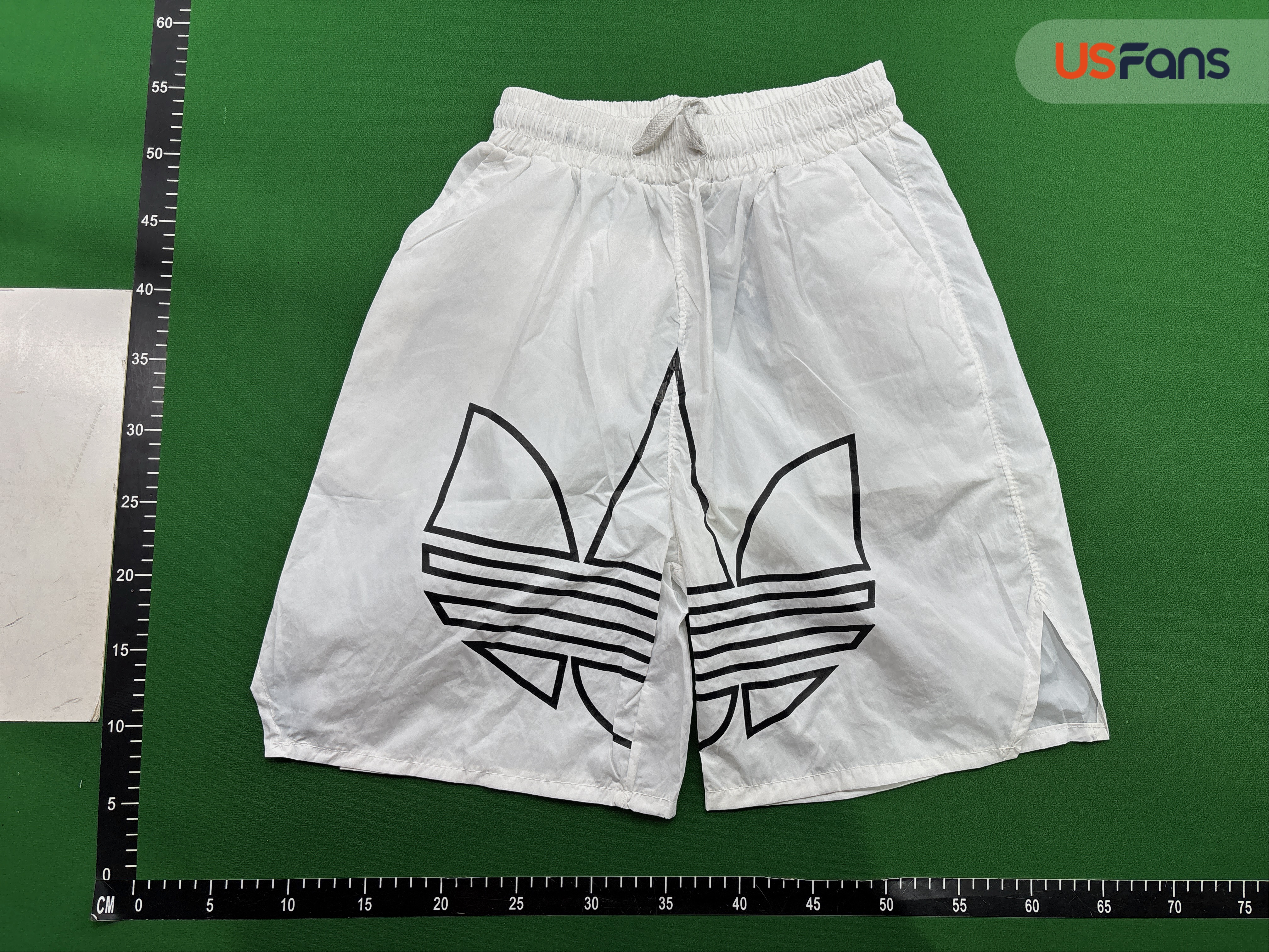 Short — photo QC 2 sur 4