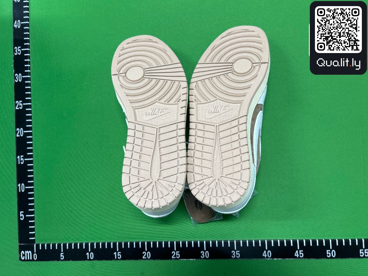 Sneakers — QC-foto 1 av 20