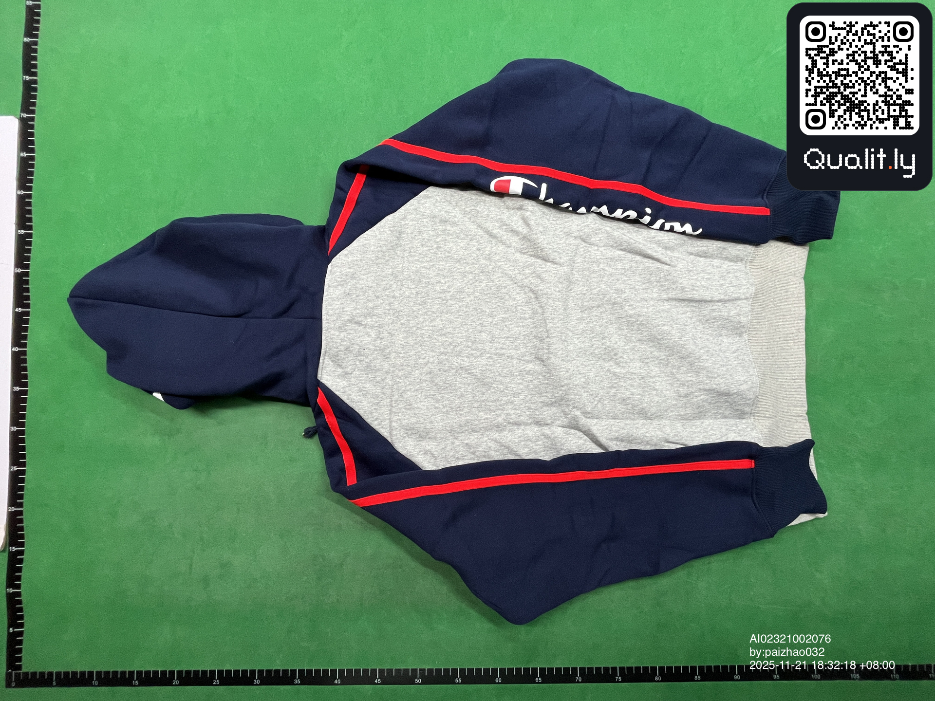 连帽卫衣 QC 照片 2 / 8