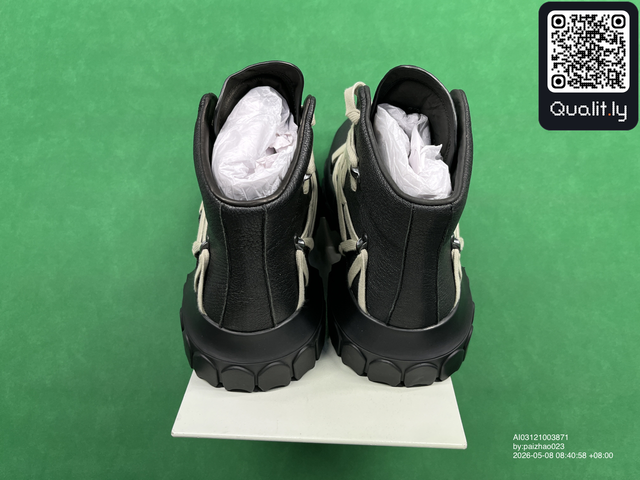 Sneakers — foto QC 3 di 30