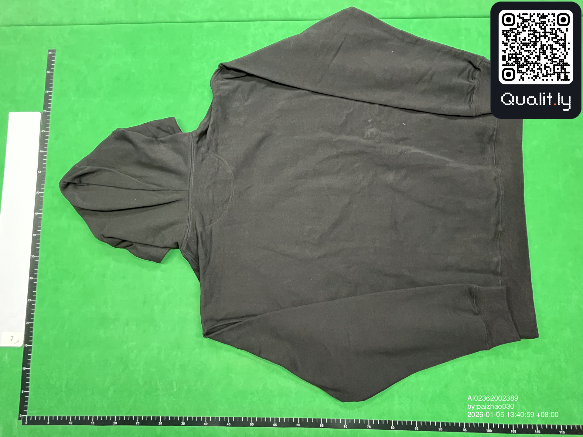 Hoodie — QC-foto 2 av 8