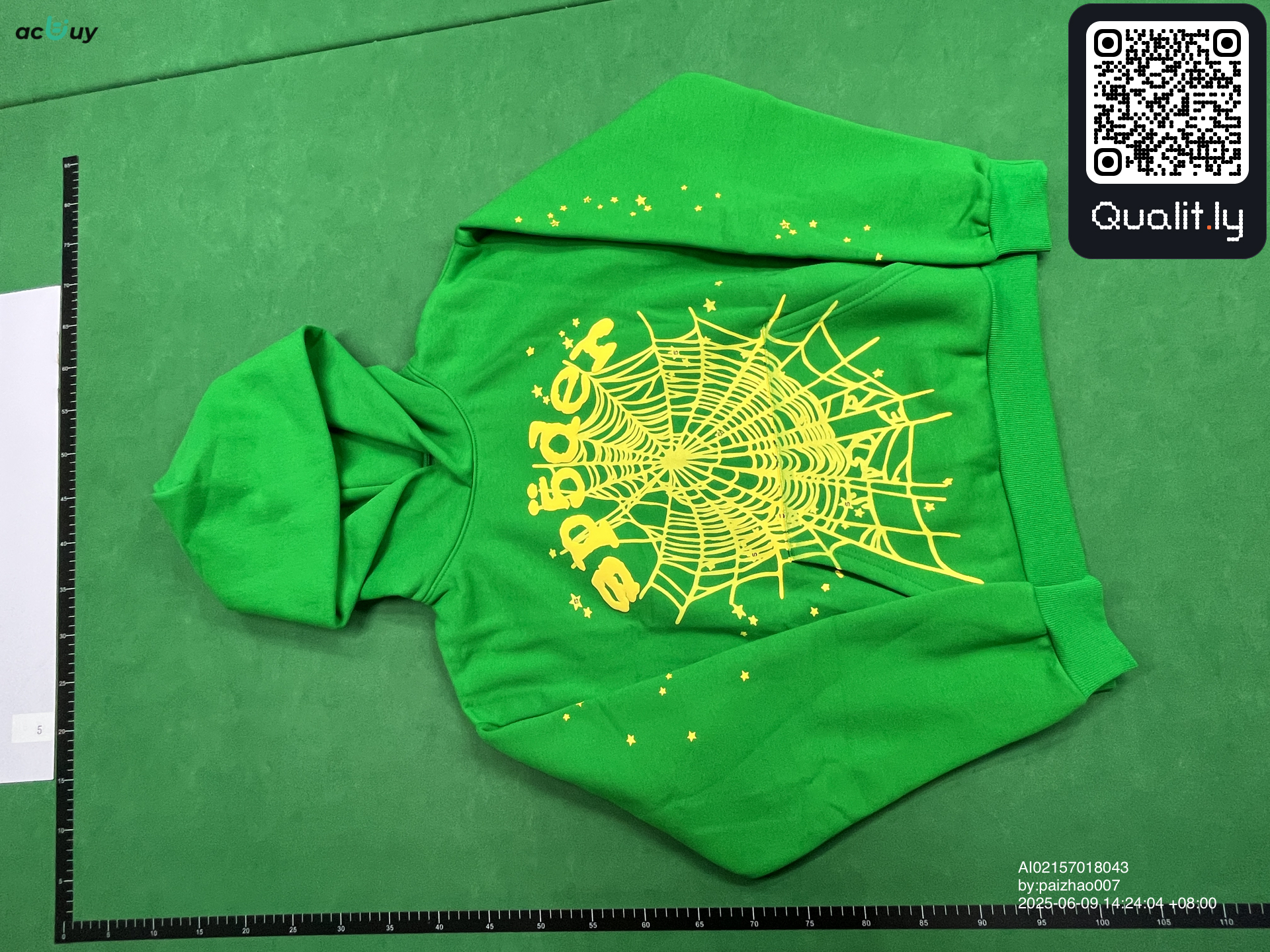 Hoodie QC photo 3 of 4