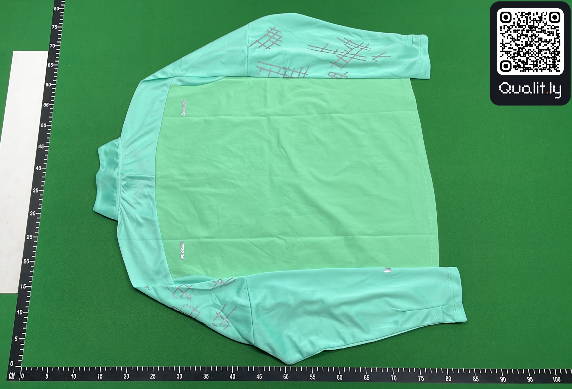 衬衫 QC 照片 3 / 94