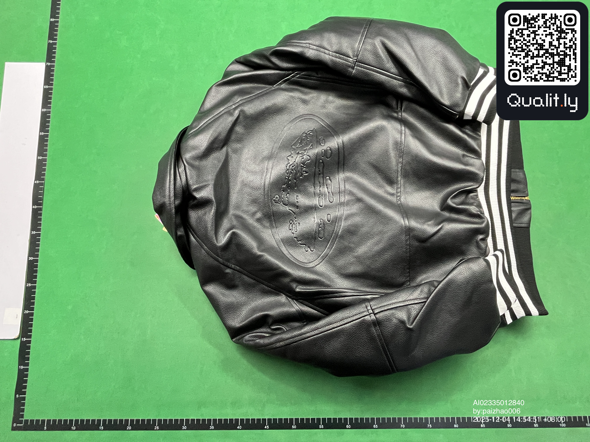 Veste — photo QC 2 sur 10
