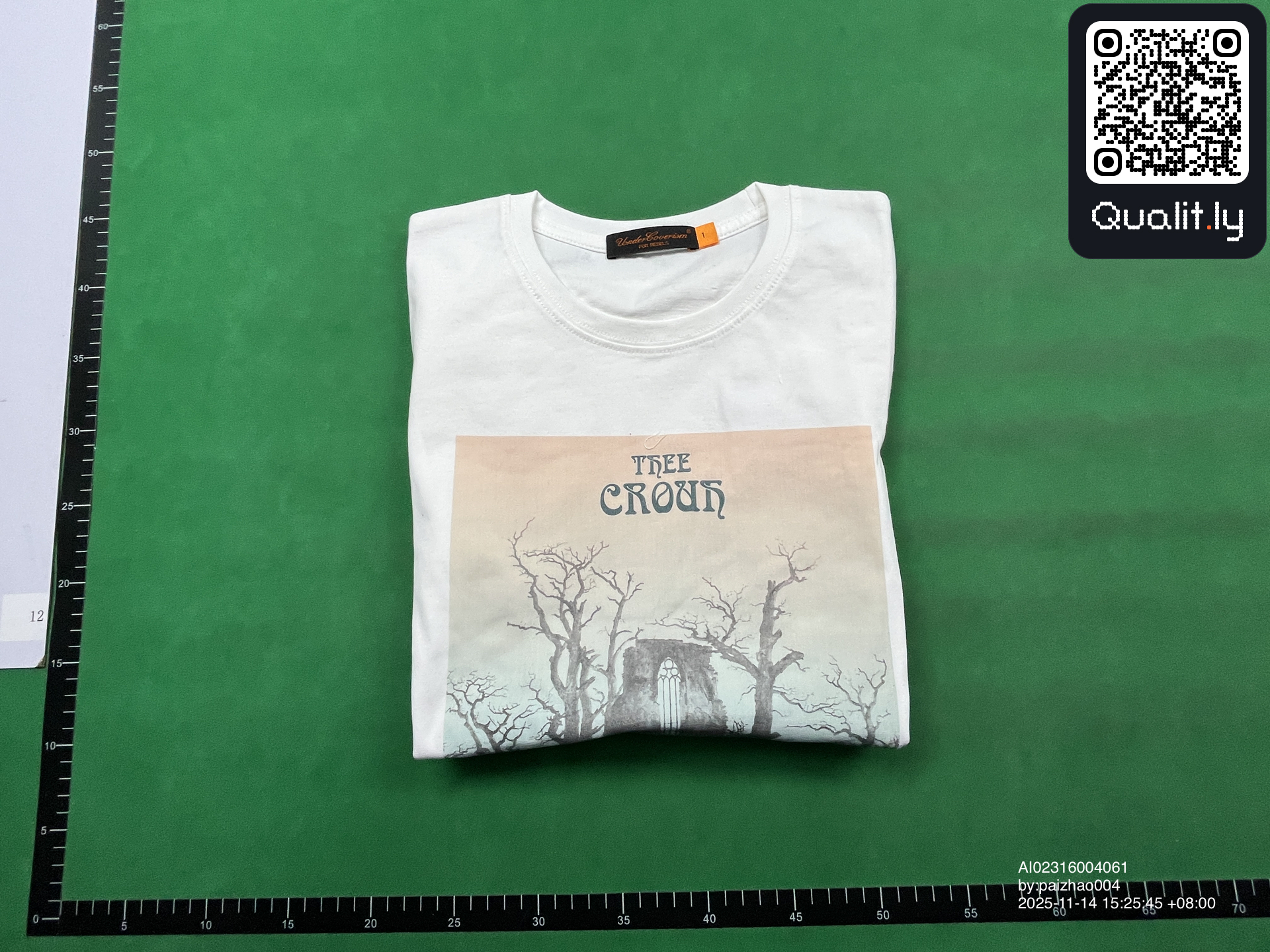 T-shirt — photo QC 1 sur 12