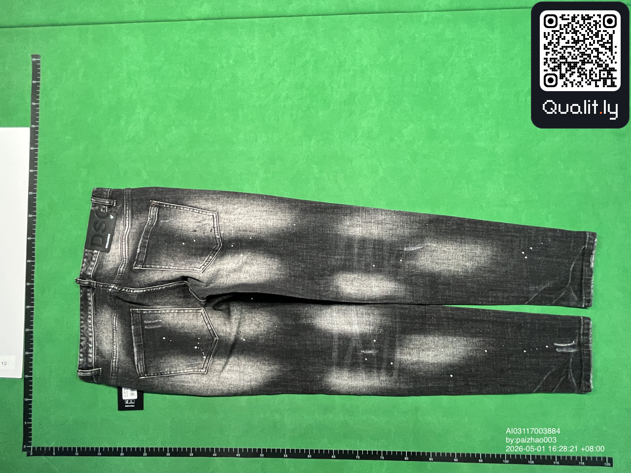 牛仔裤 QC 照片 2 / 74