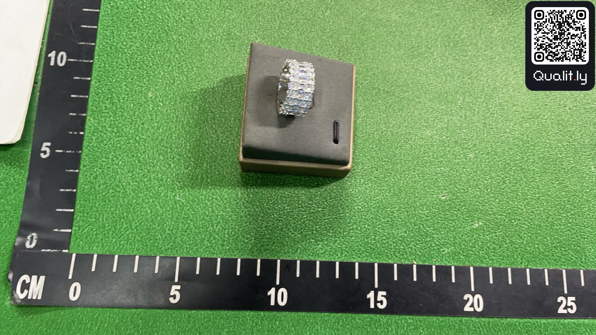 Jewelry QC photo 2 of 3