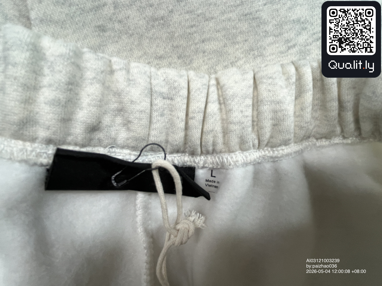 Pants QC photo 3 of 18