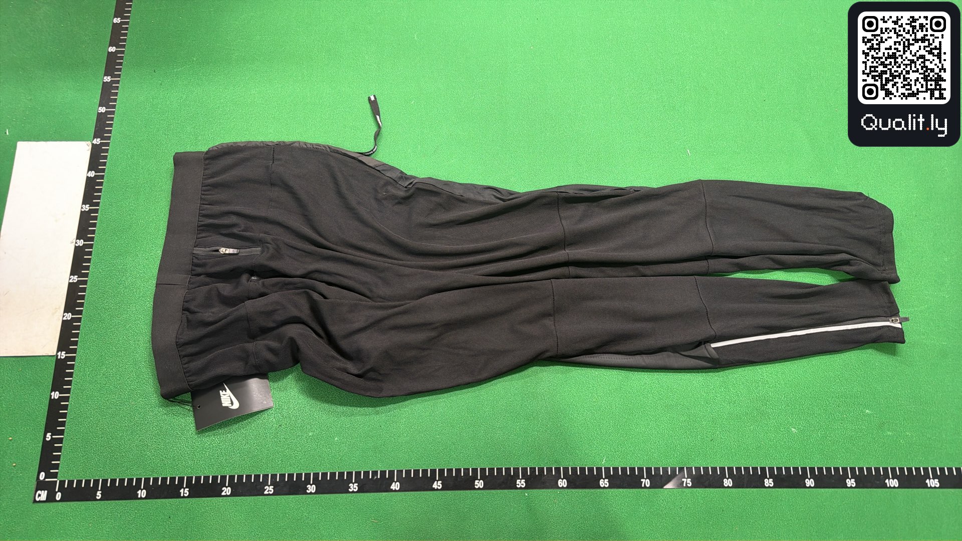 Pants QC photo 3 of 8