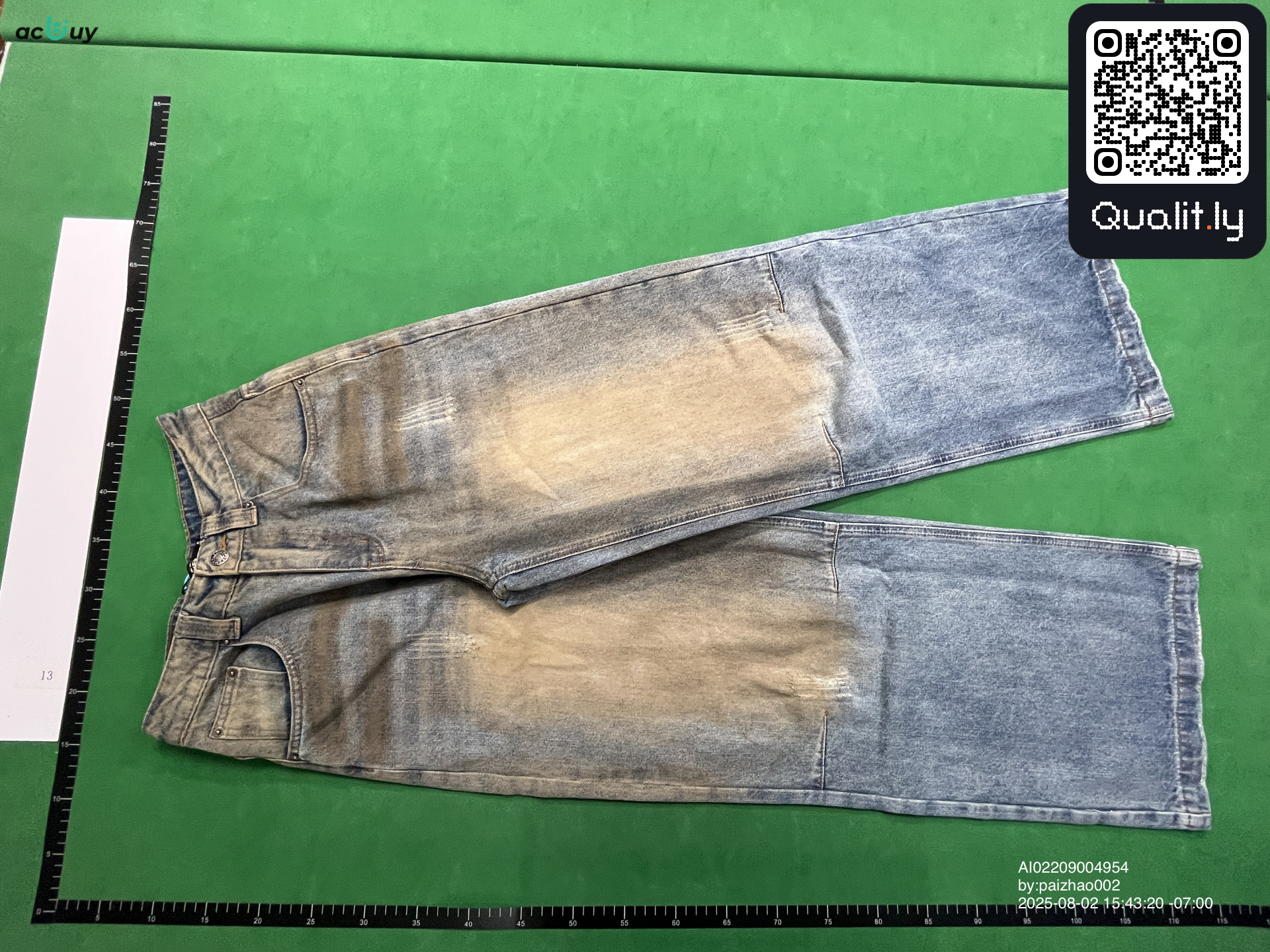 牛仔裤 QC 照片 3 / 8