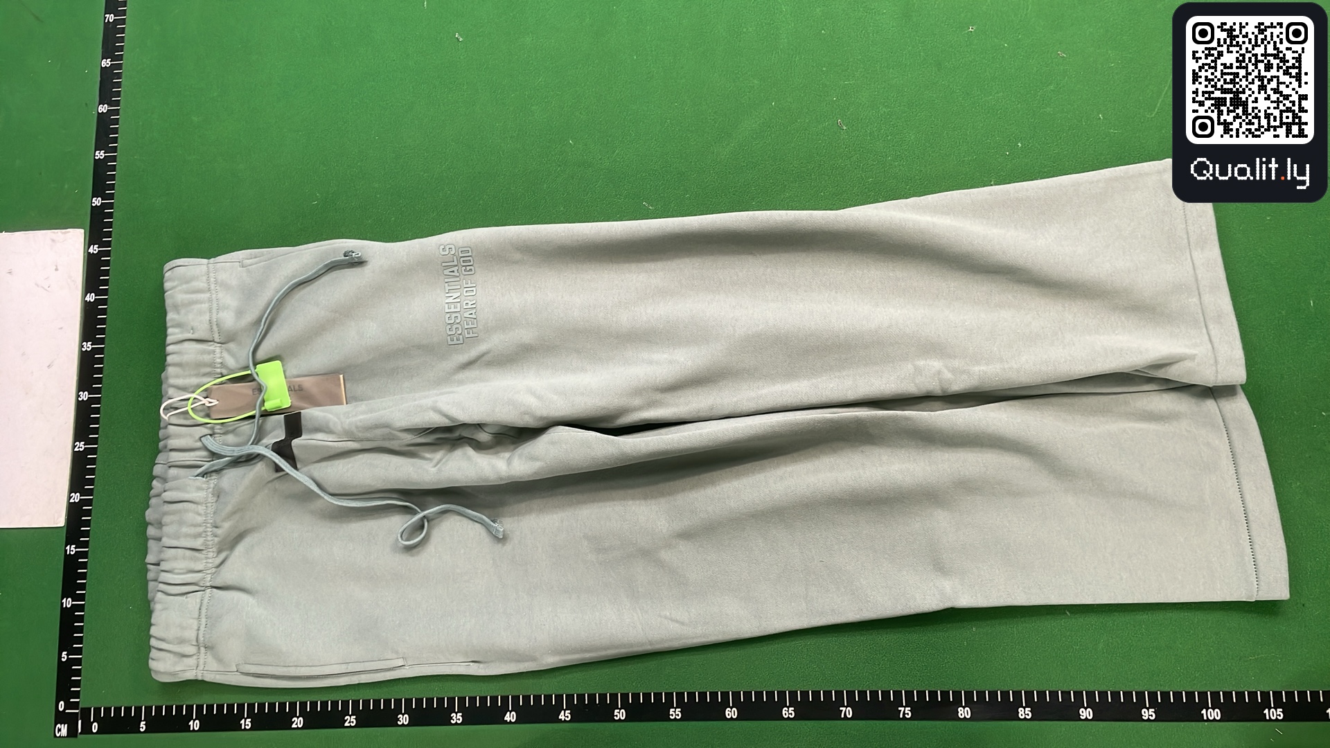 Pantaloni — fotografie QC 2 din 4