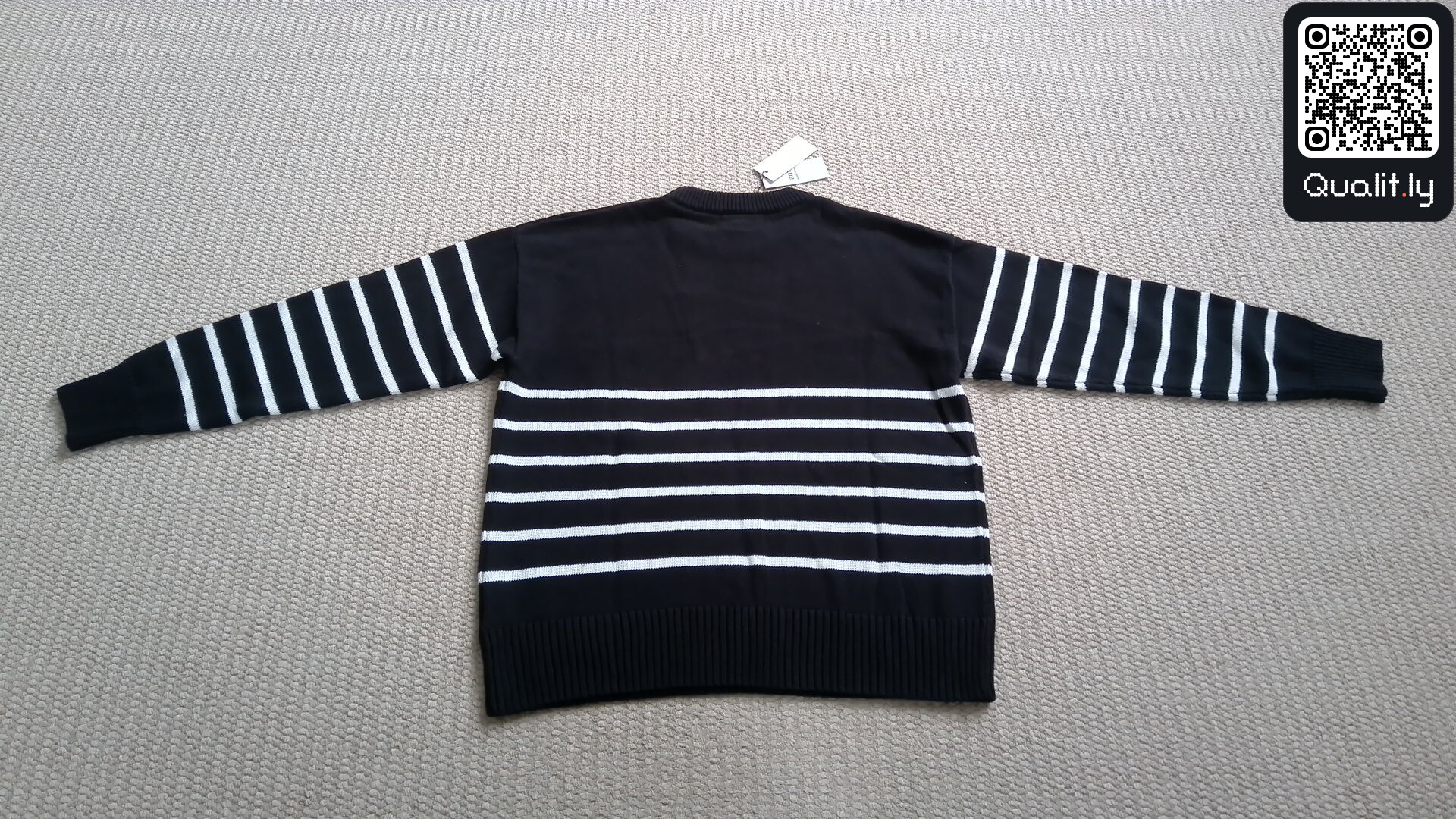 Sweter — zdjęcie QC 1 z 9