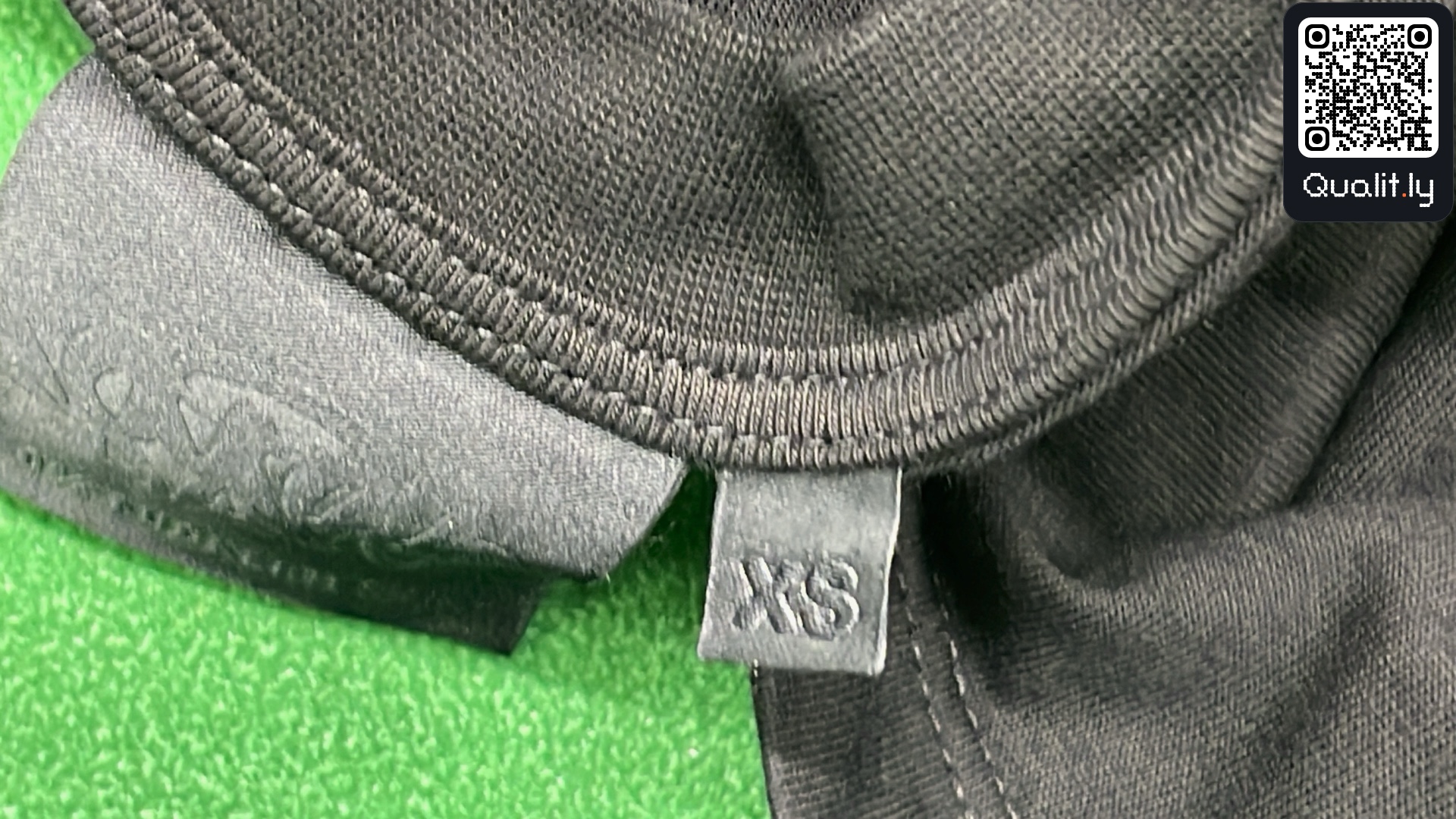 T-shirt — photo QC 1 sur 26