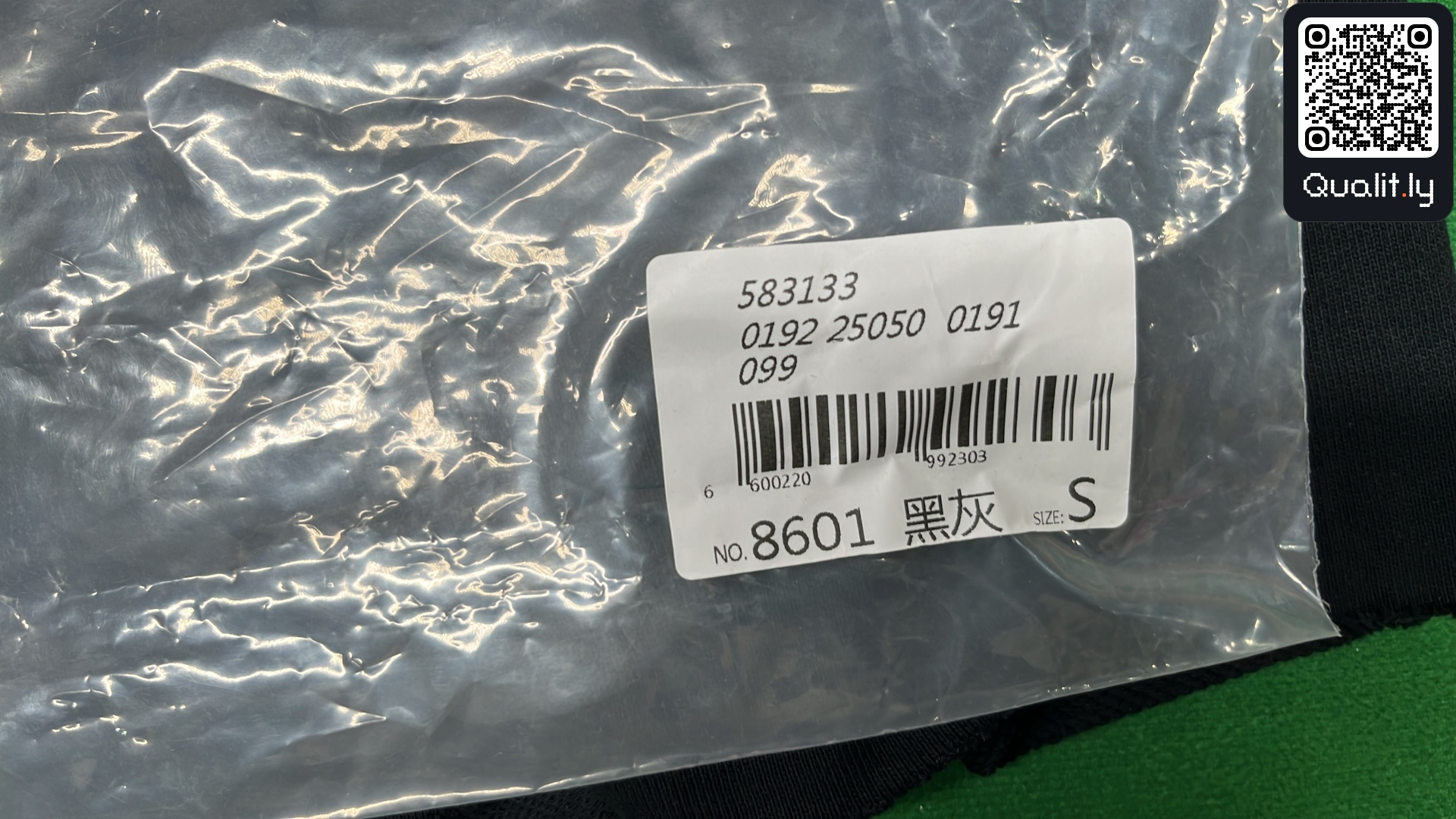 Camiseta — foto QC 1 de 40